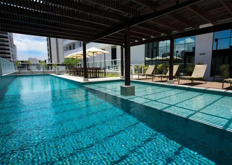 Swimming pool in Salvador Mondial Flats