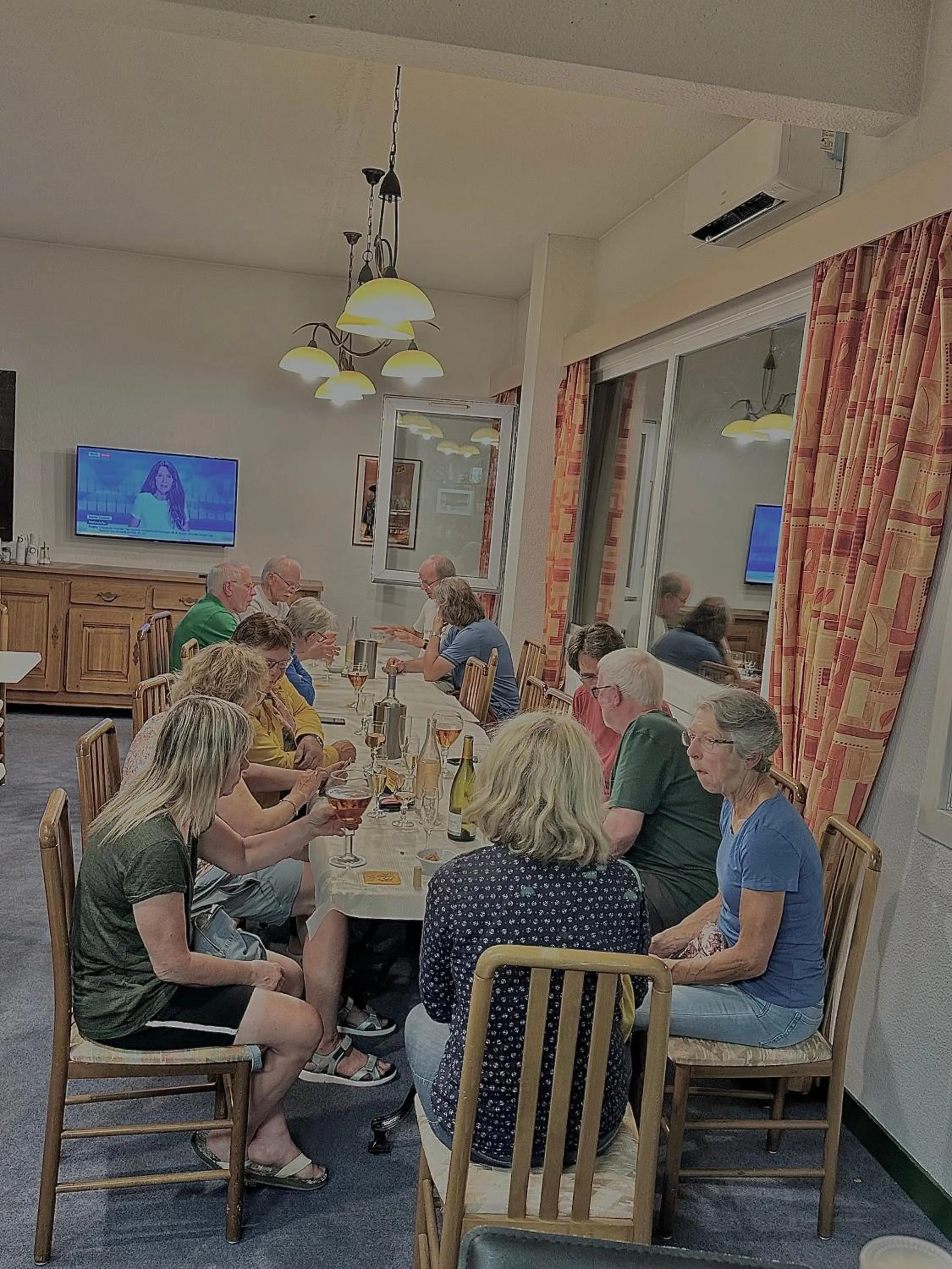 HOTEL De La Tour Saint Etienne SUD