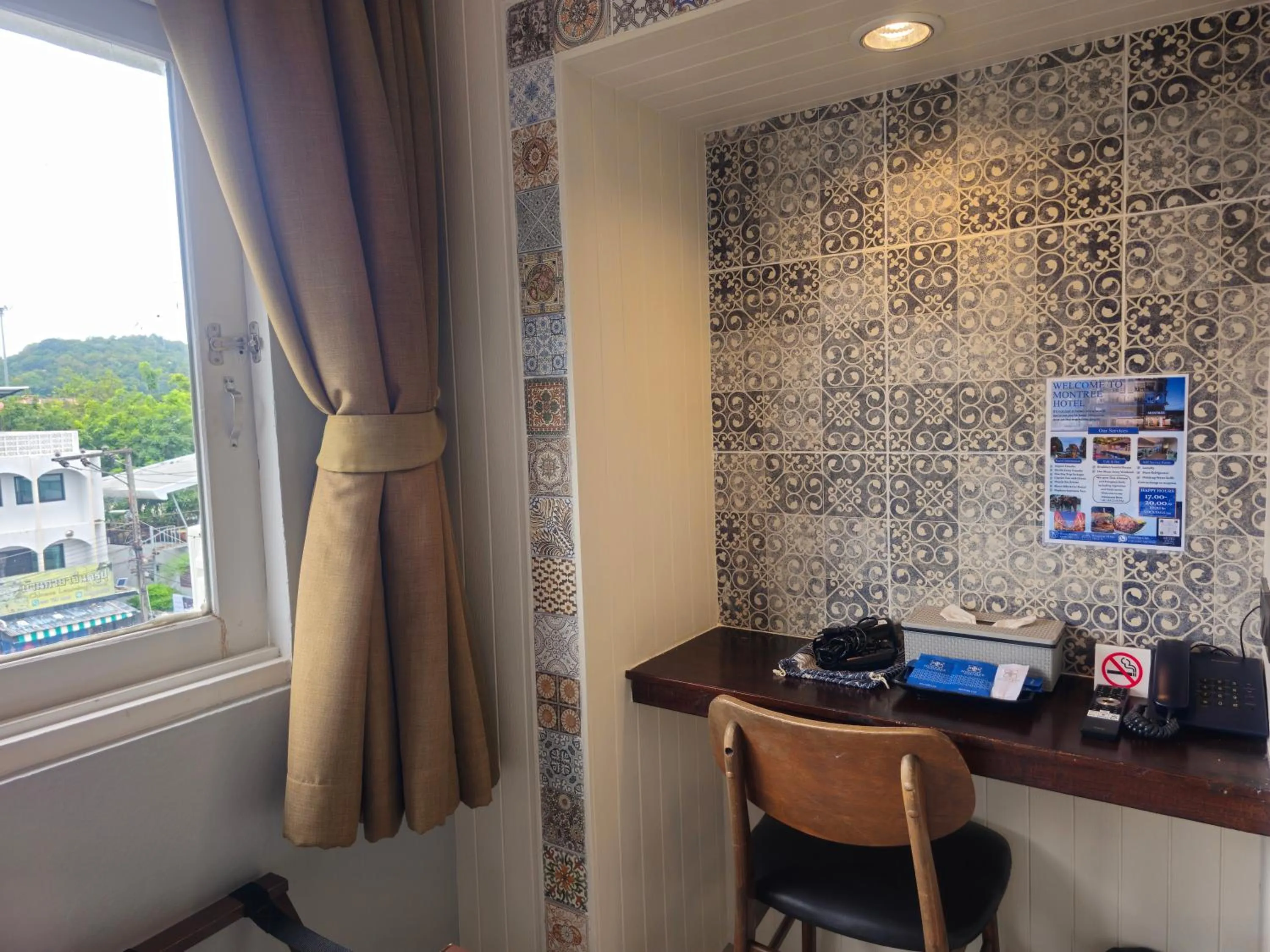 Montree Phuket Hotel