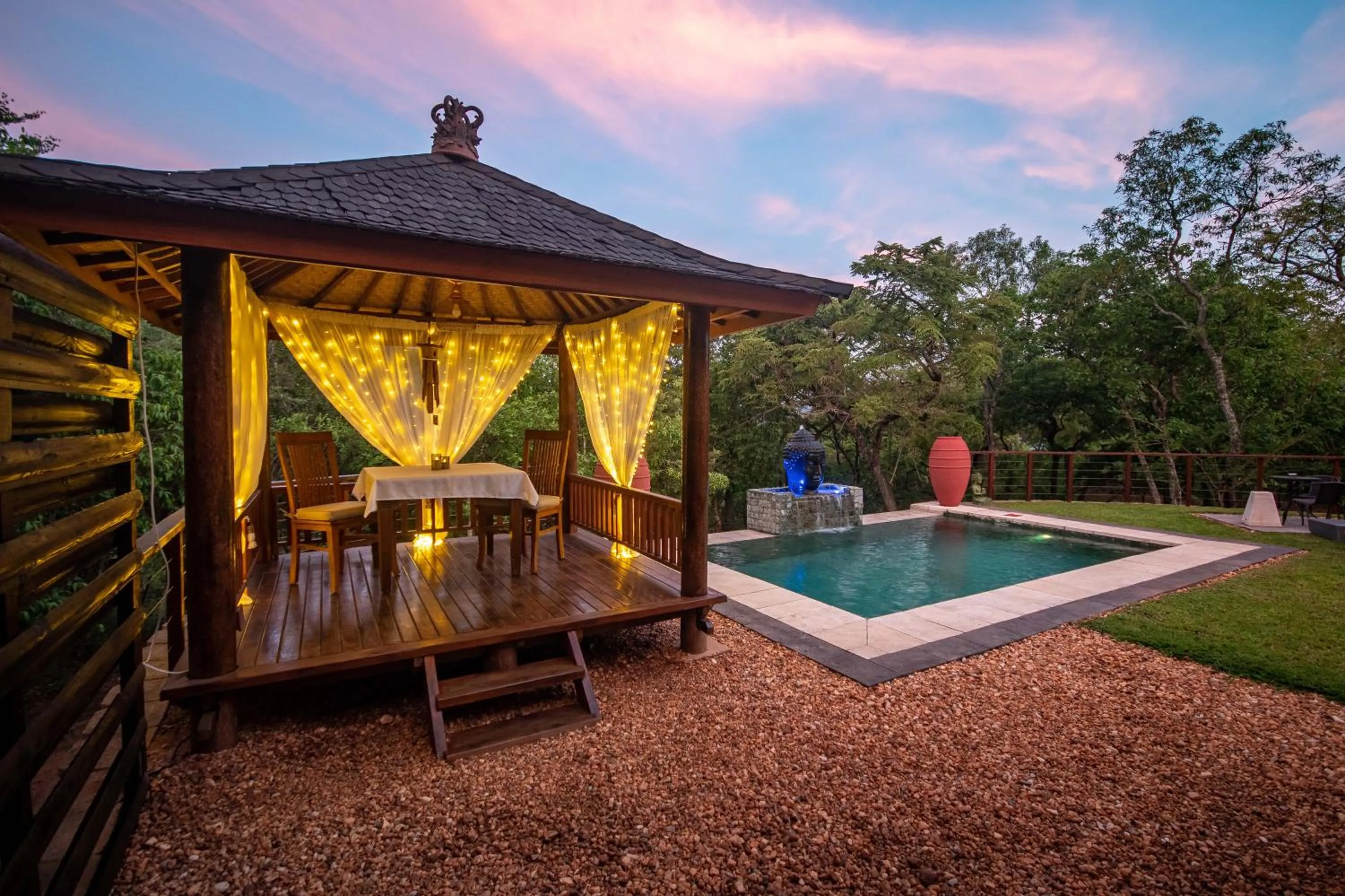 Swimming pool in The Zarafa