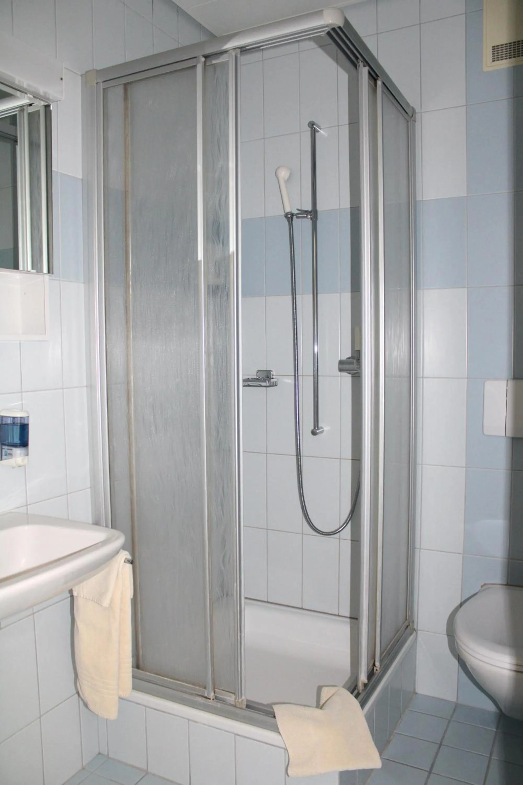 Toilet in Hotel & Bildungshaus St. Jodern