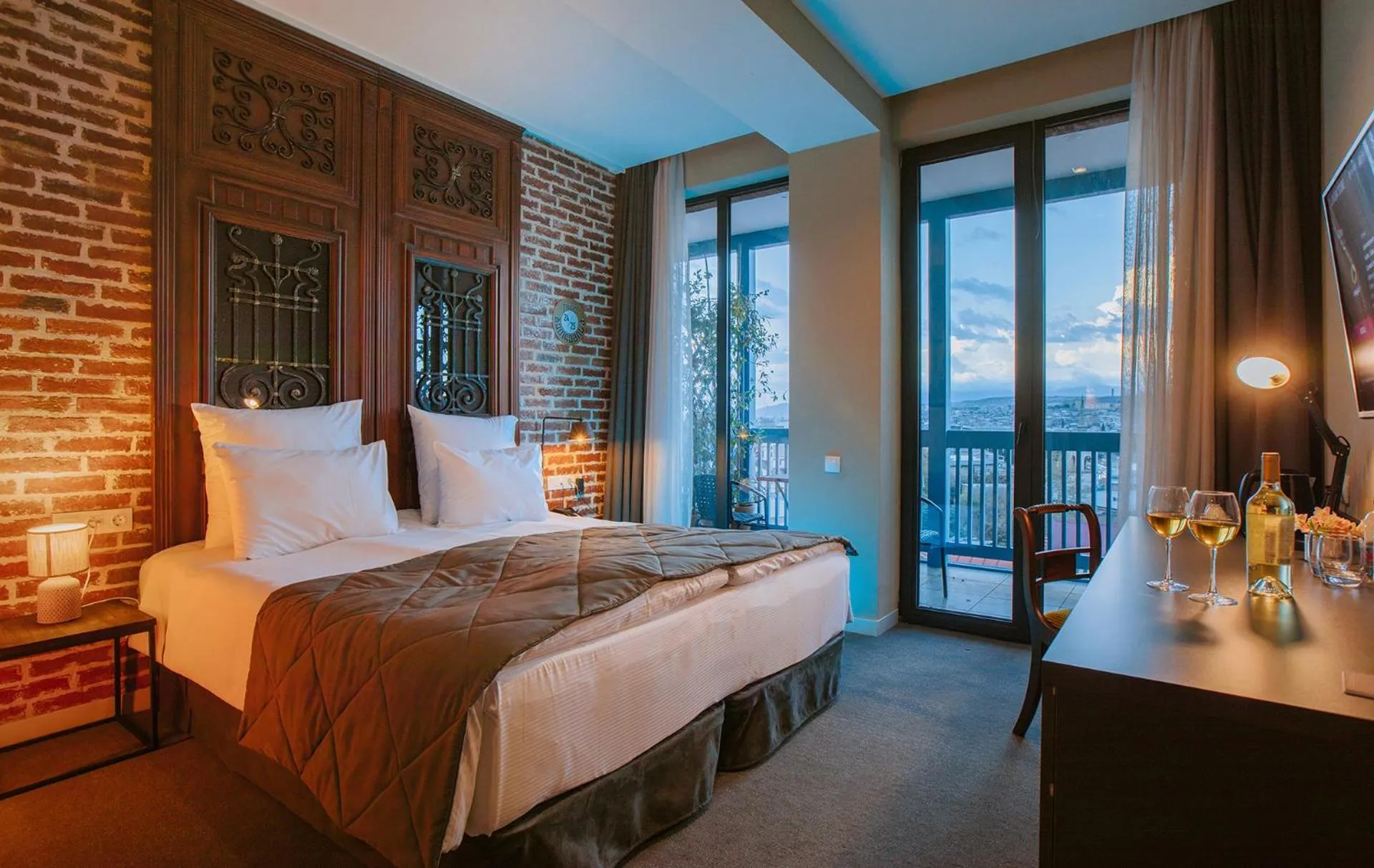 Photo of the whole room, Bed in TbiliSee Hotel