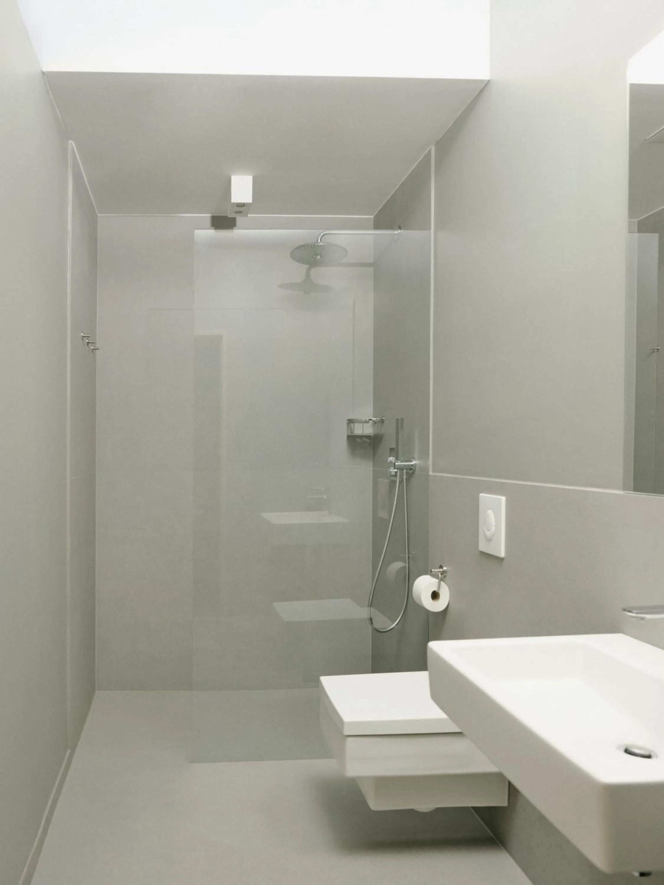 Shower in Art Apartments