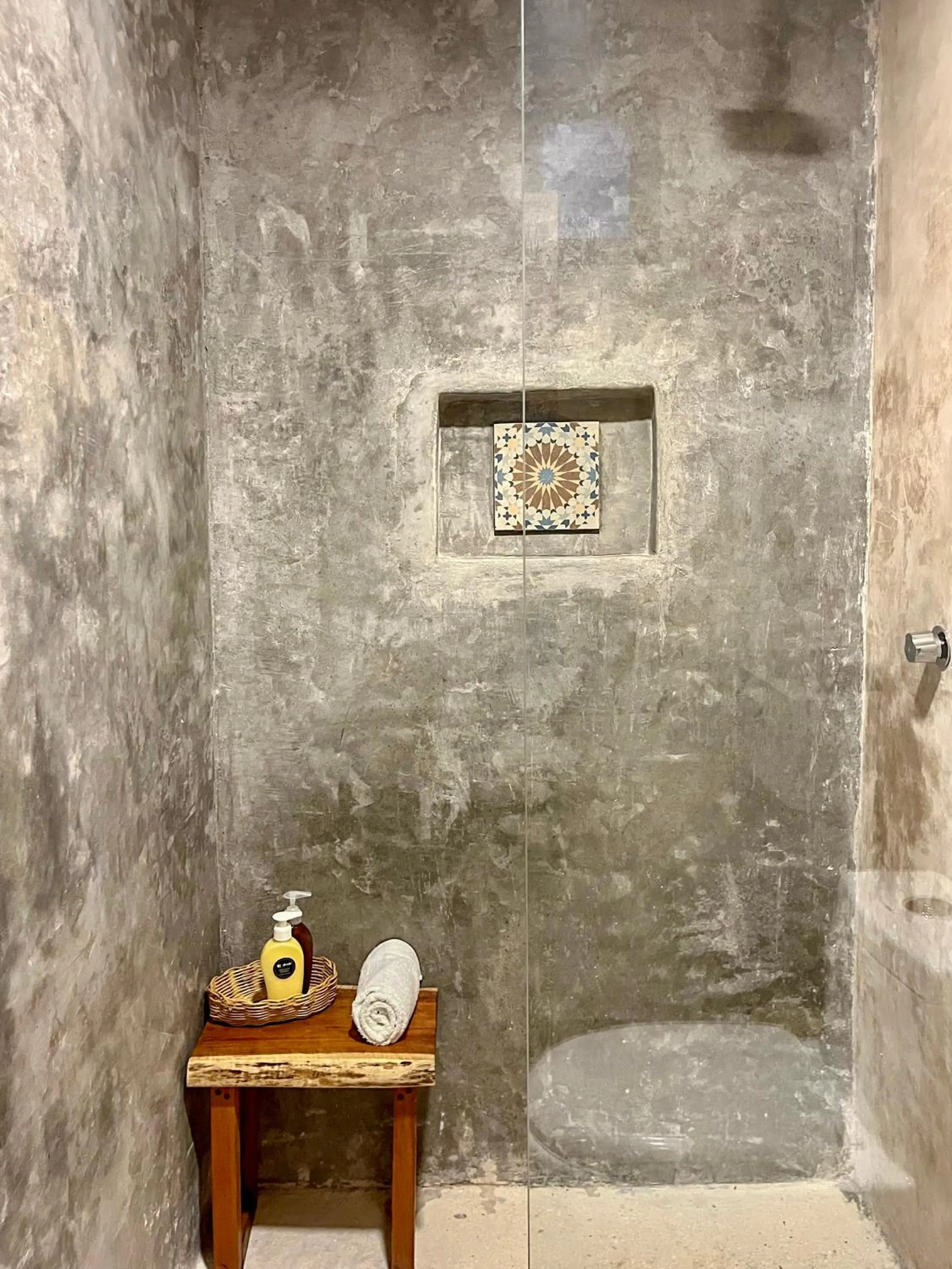 Shower in Ariché Valladolid Hotel & Hostal