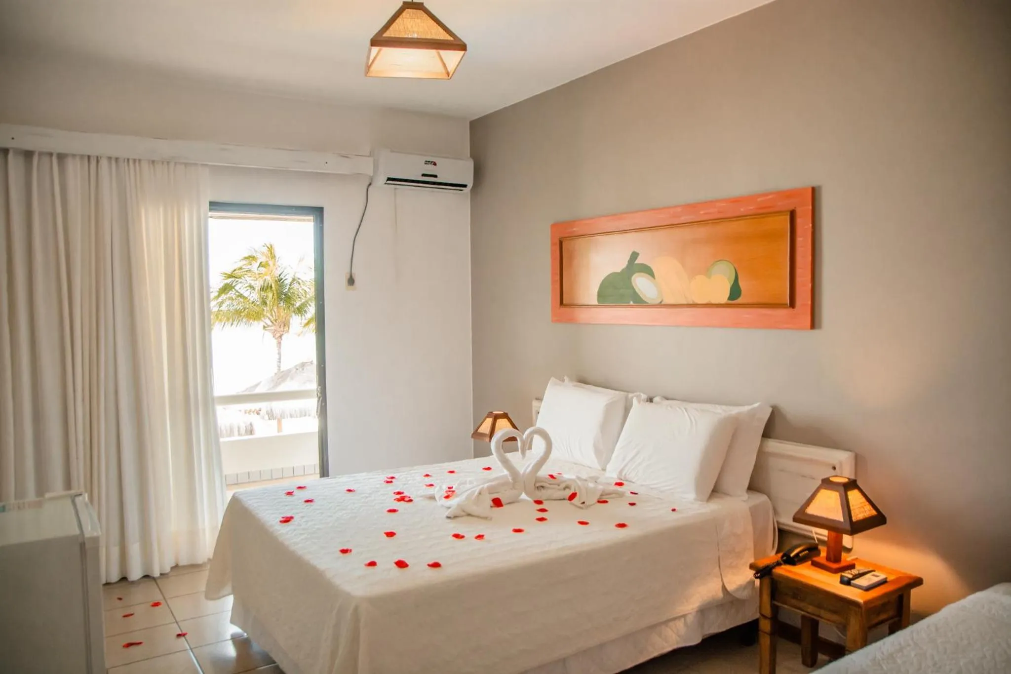 Photo of the whole room, Bed in Cahy Praia Hotel