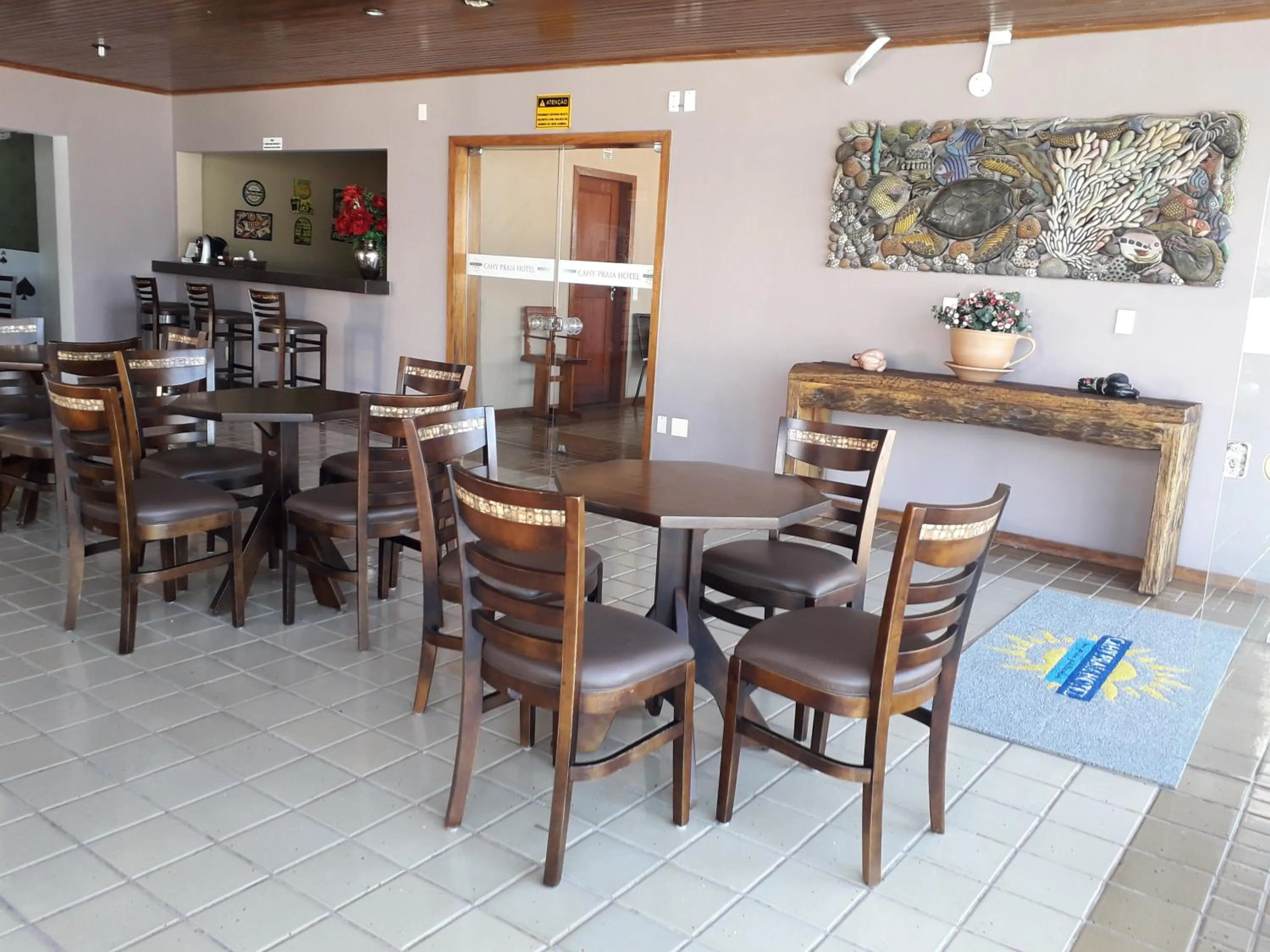 Lounge or bar in Cahy Praia Hotel