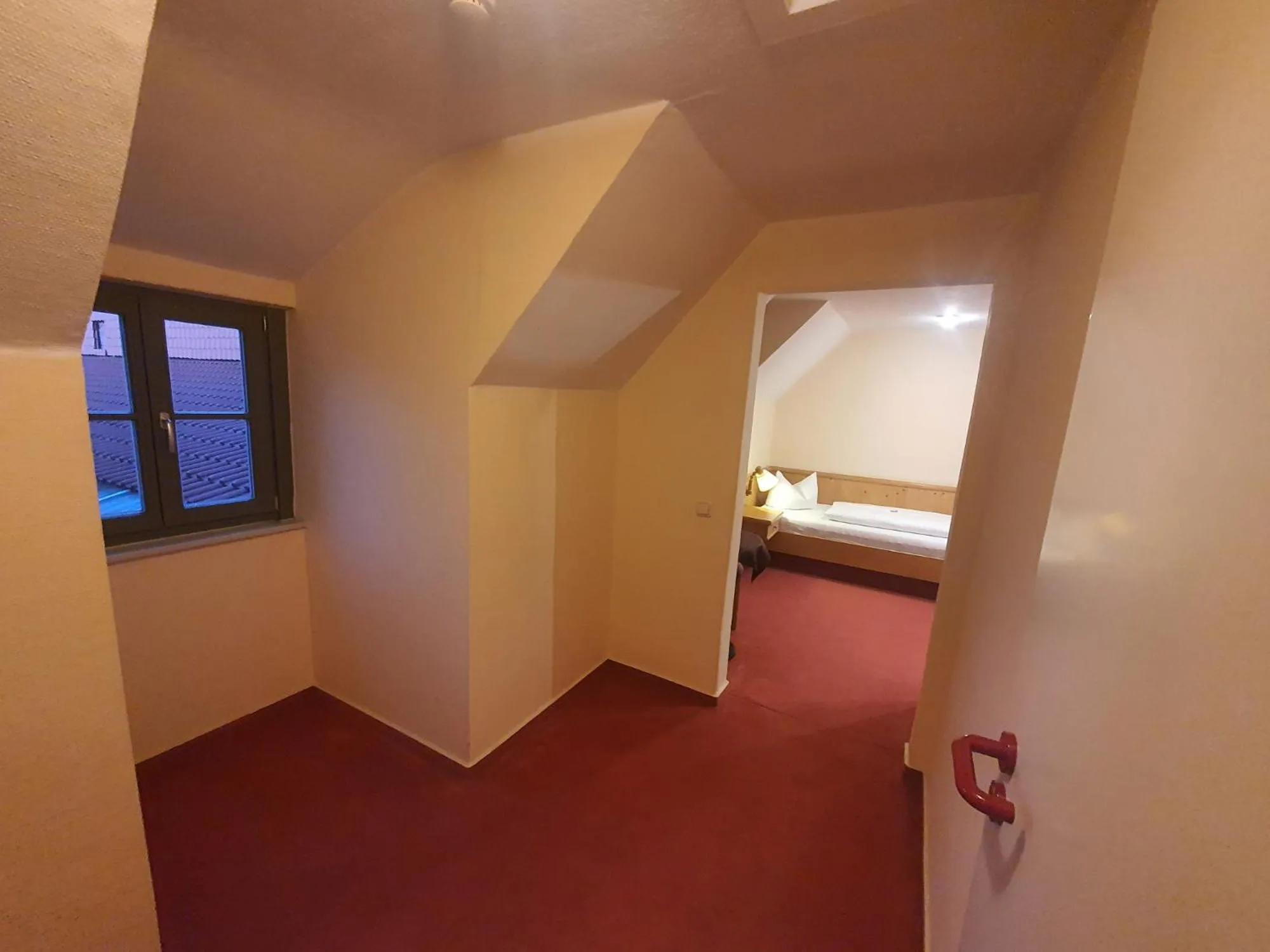 Standard Twin Room in Hotel Zur Goldenen Sonne