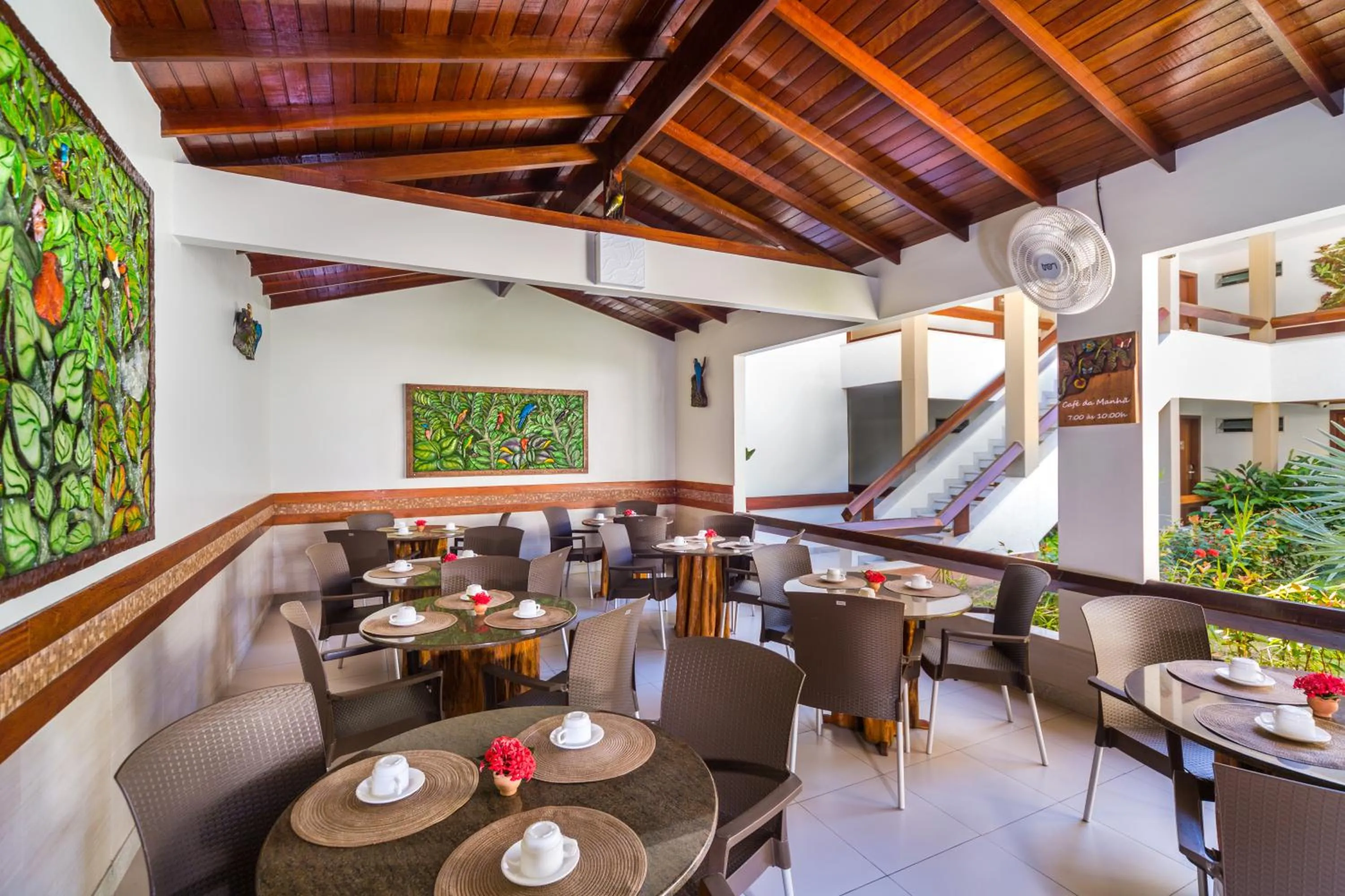 Restaurant/places to eat in Quinta do Sol Lite Praia Hotel
