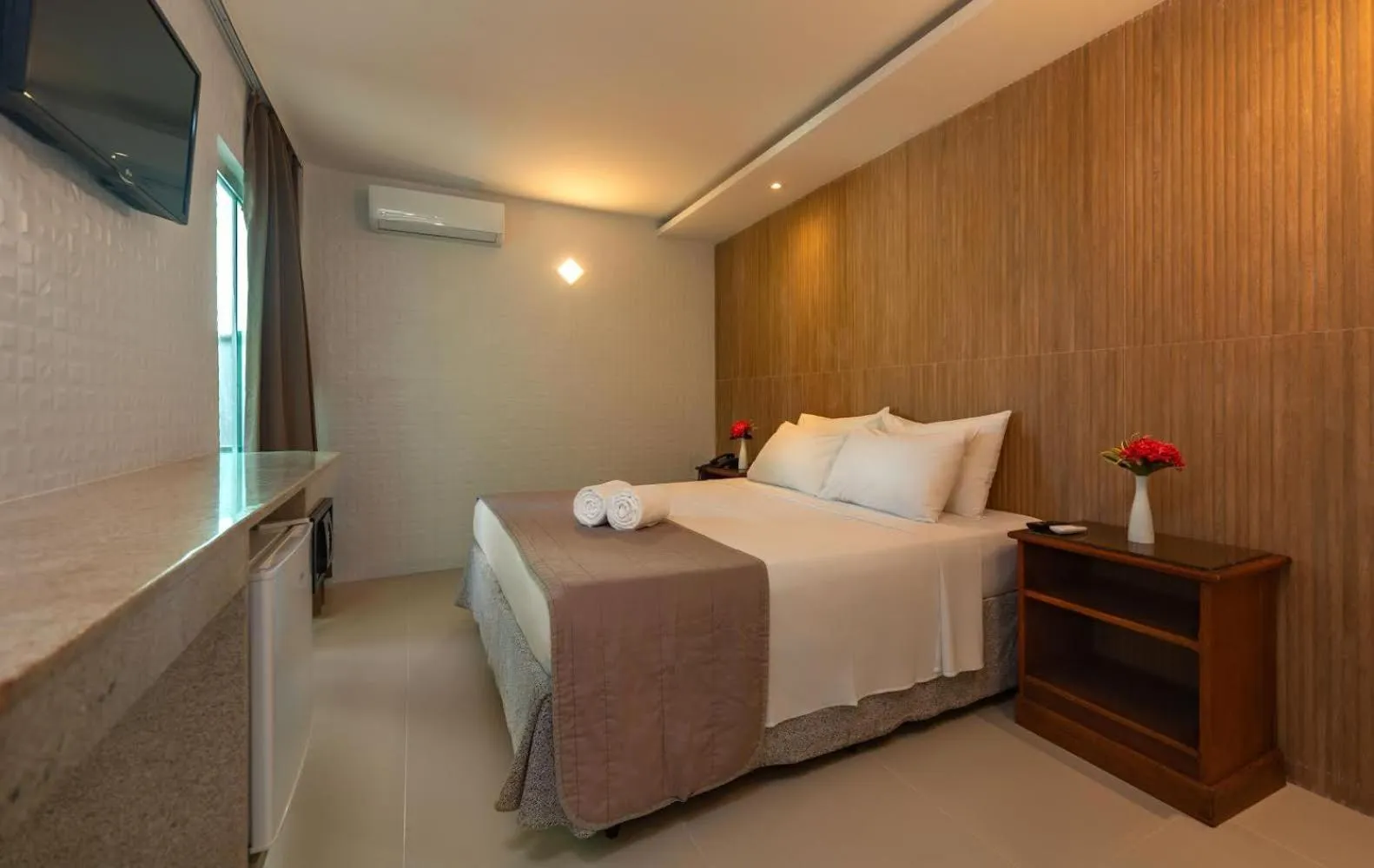 Bed in Quinta do Sol Lite Praia Hotel