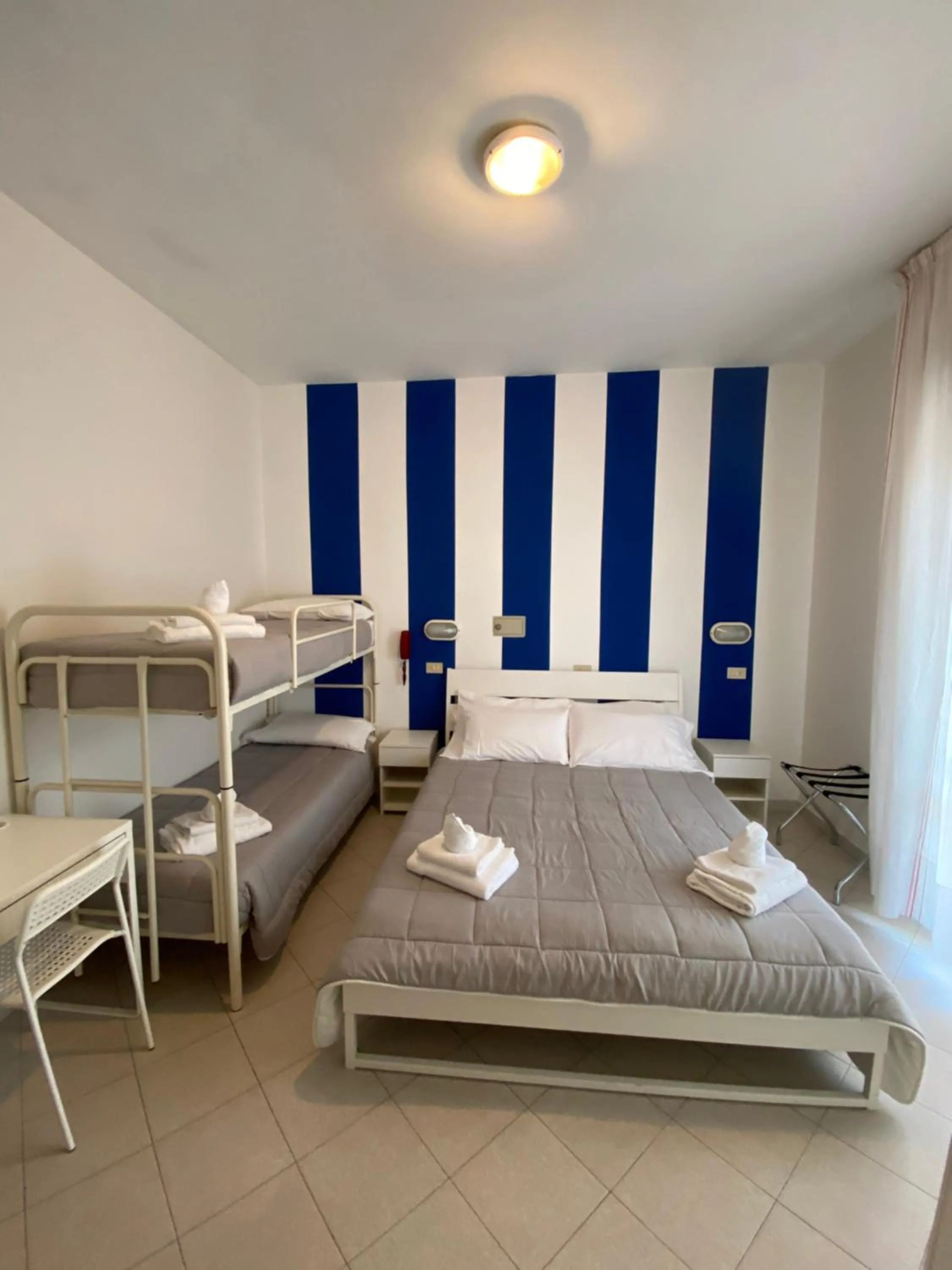 Bedroom, Bed in Family Hotel Las Vegas