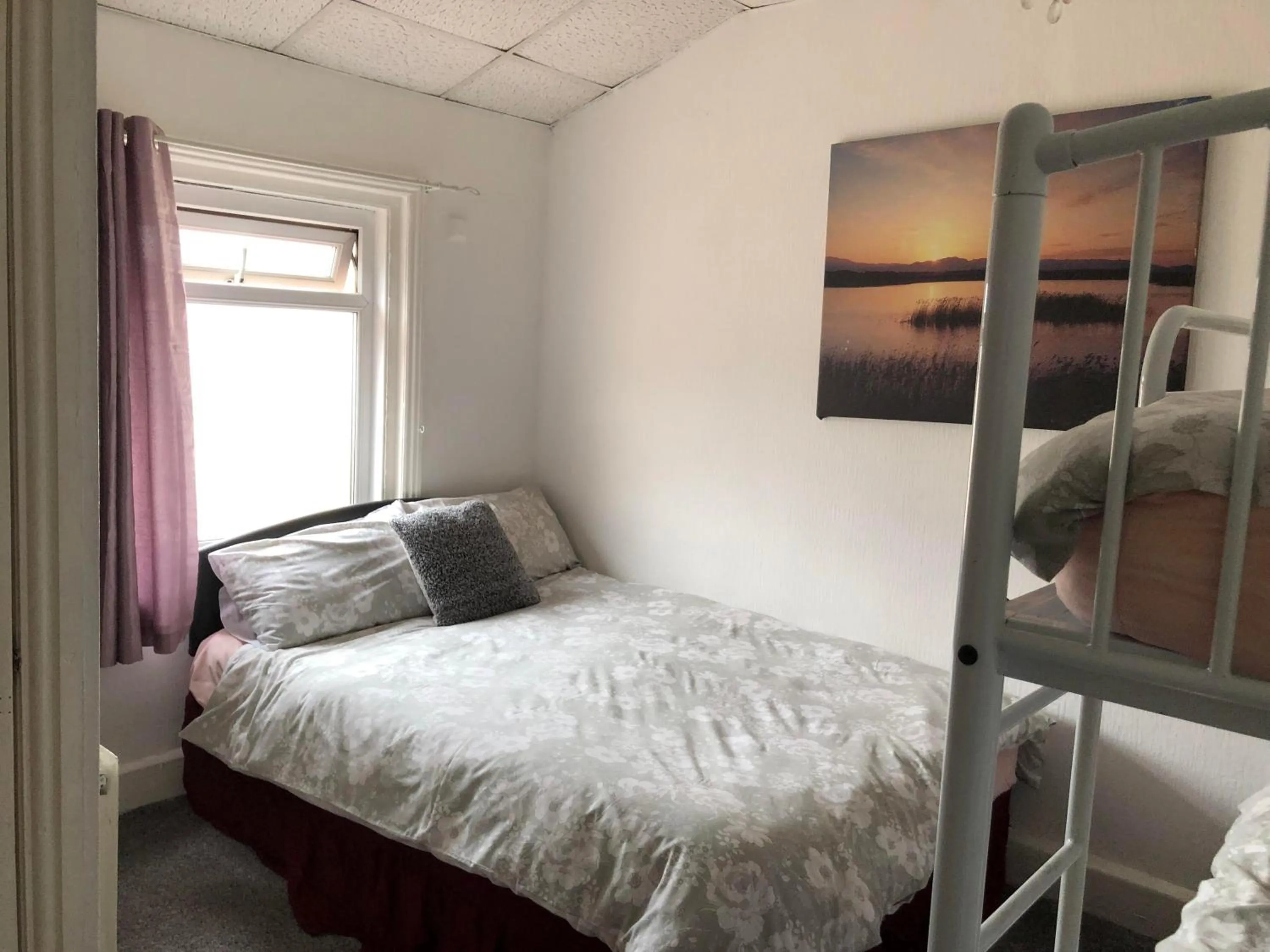 Bed in Melrose Hotel