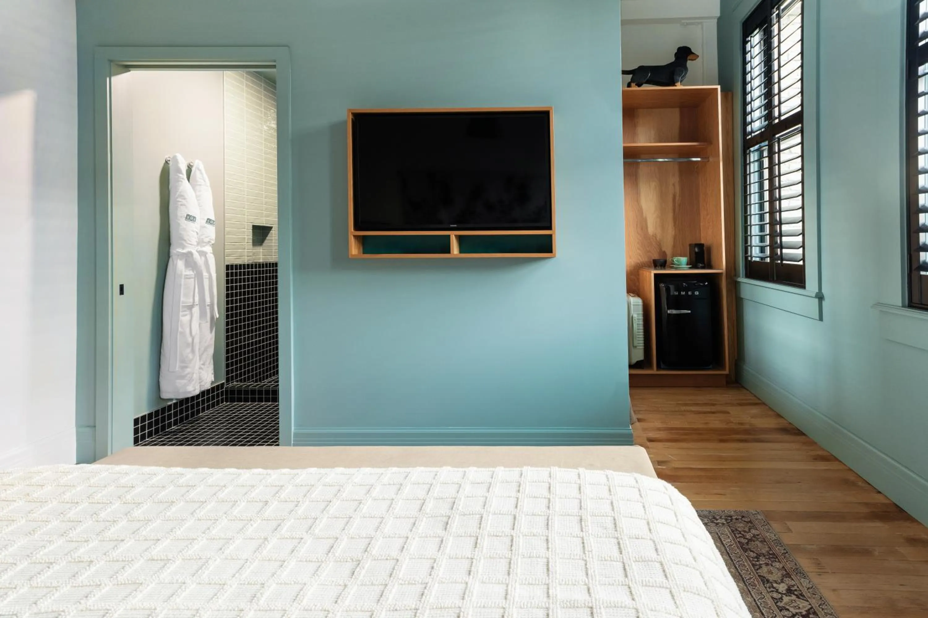 TV and multimedia, Bed in Hotel Grand Stark