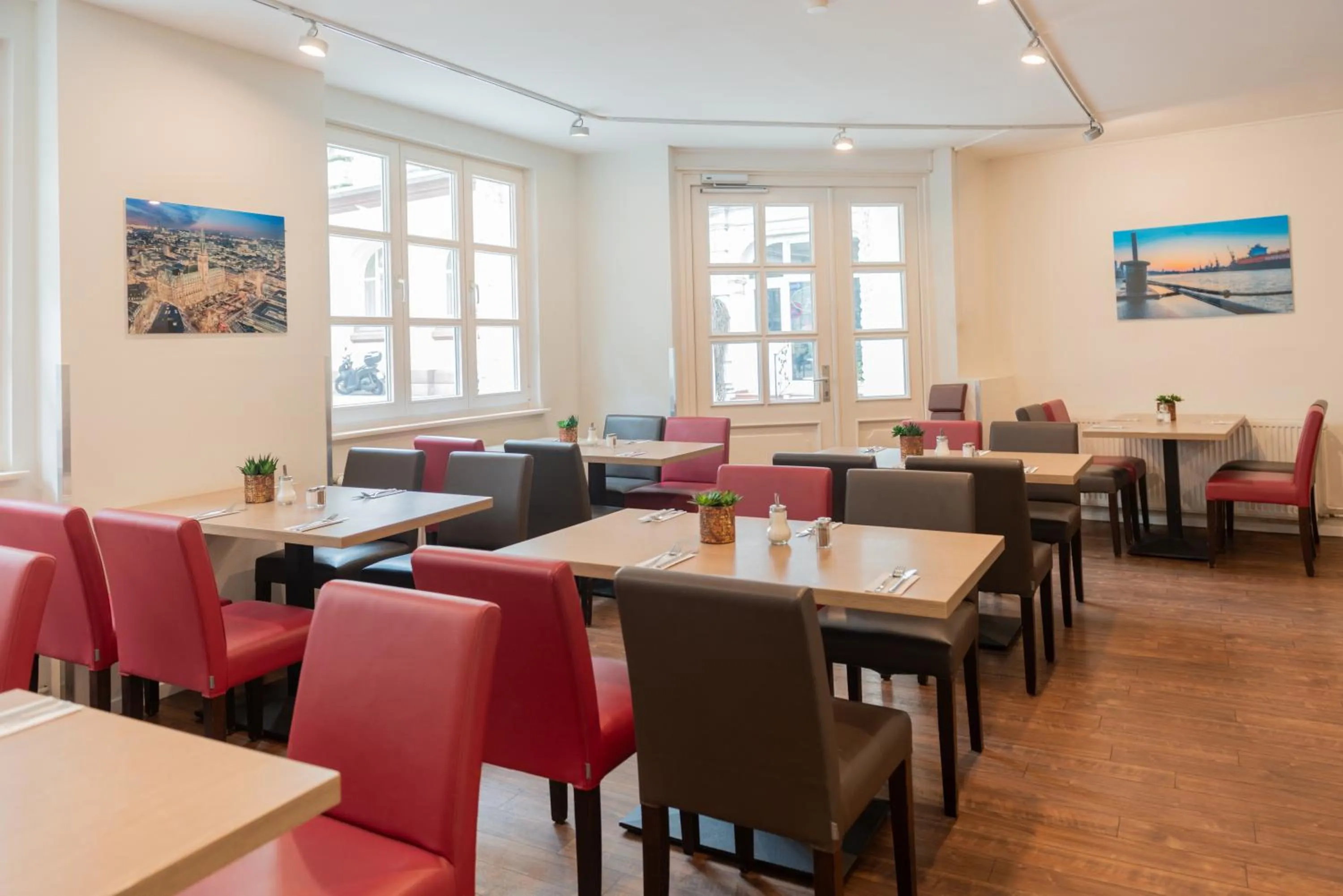 Breakfast in Hotel Alster