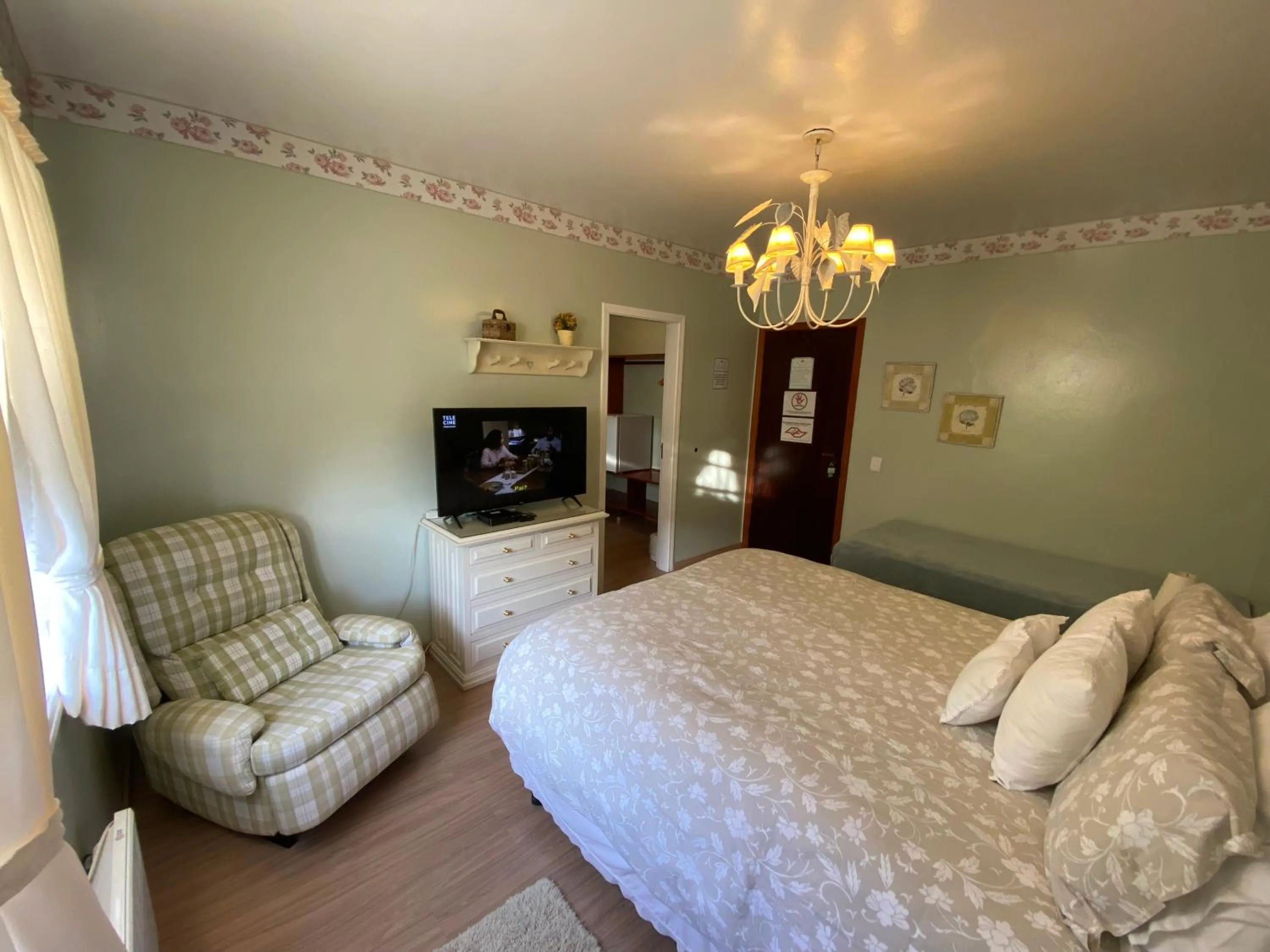 Bedroom, Bed in Pousada Chateau Colinas