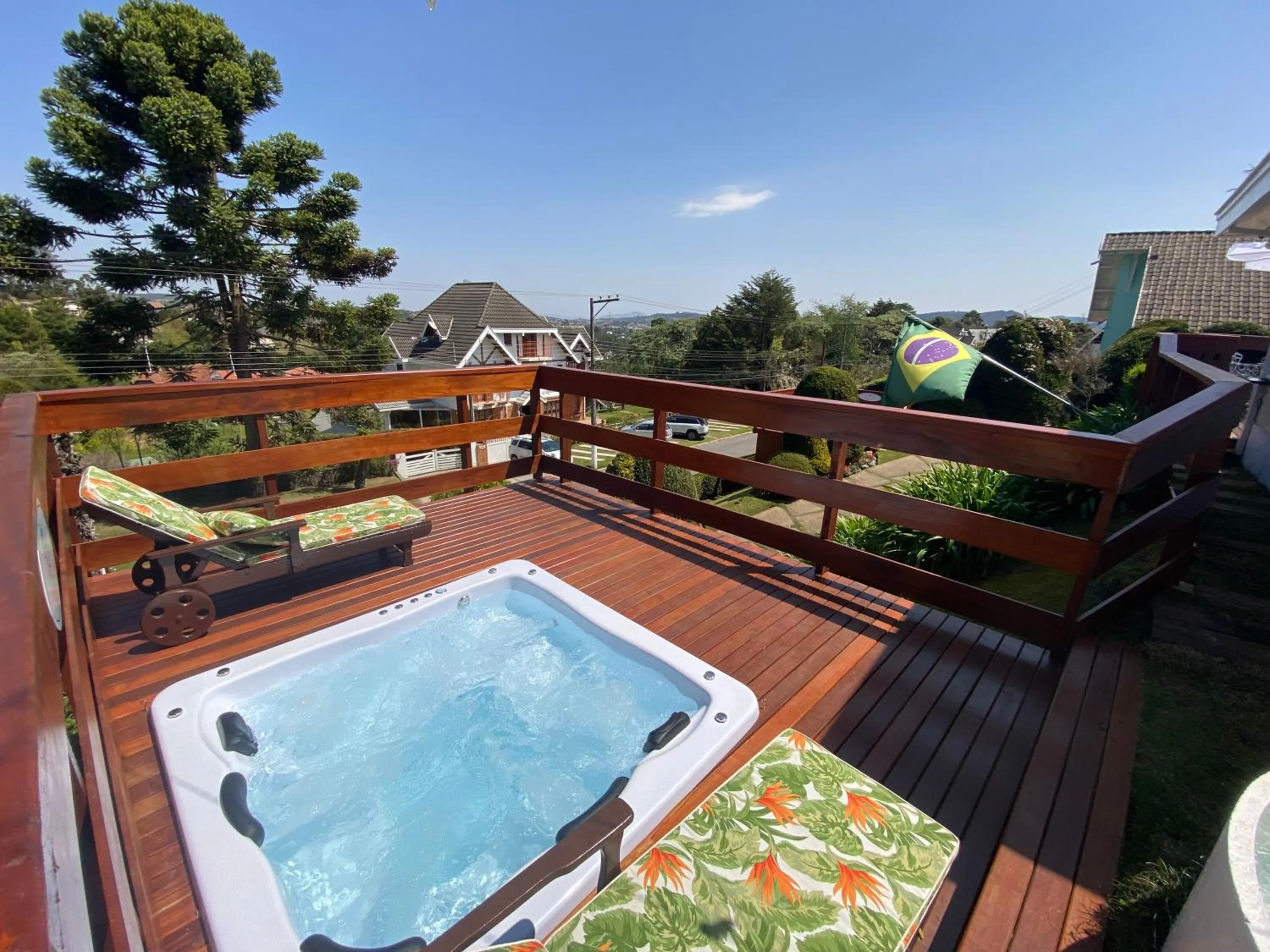 Hot Tub in Pousada Chateau Colinas