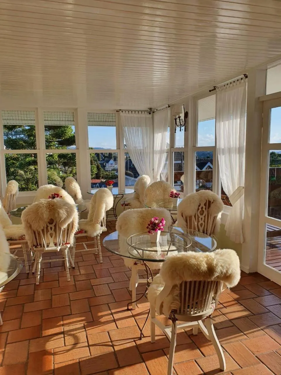 Breakfast in Pousada Chateau Colinas