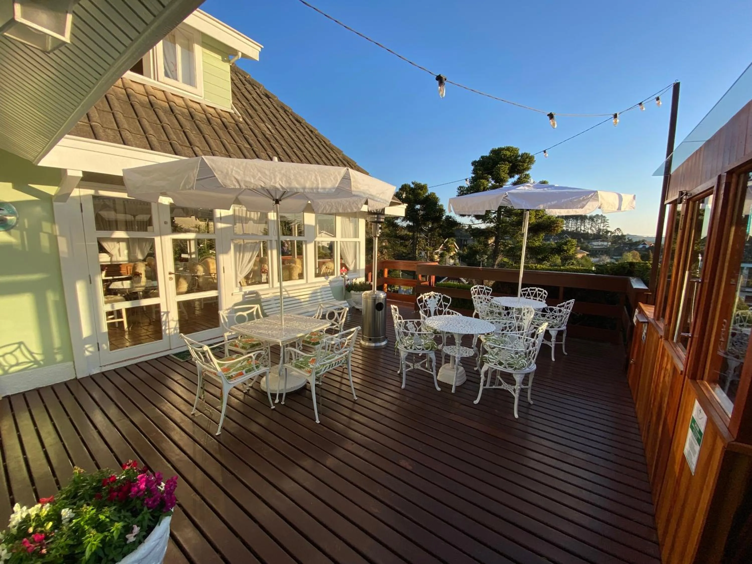 Patio in Pousada Chateau Colinas