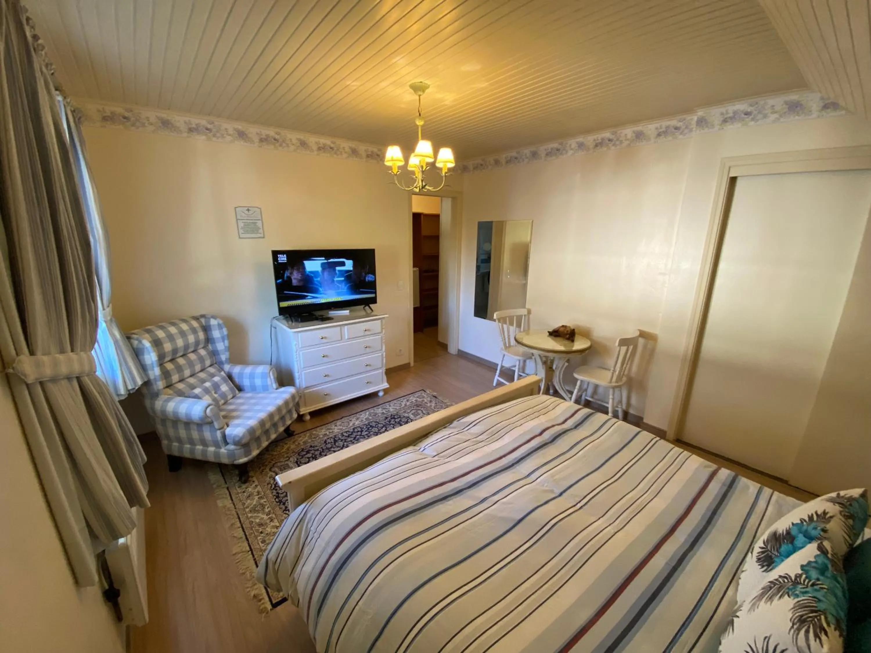 Bedroom, Bed in Pousada Chateau Colinas