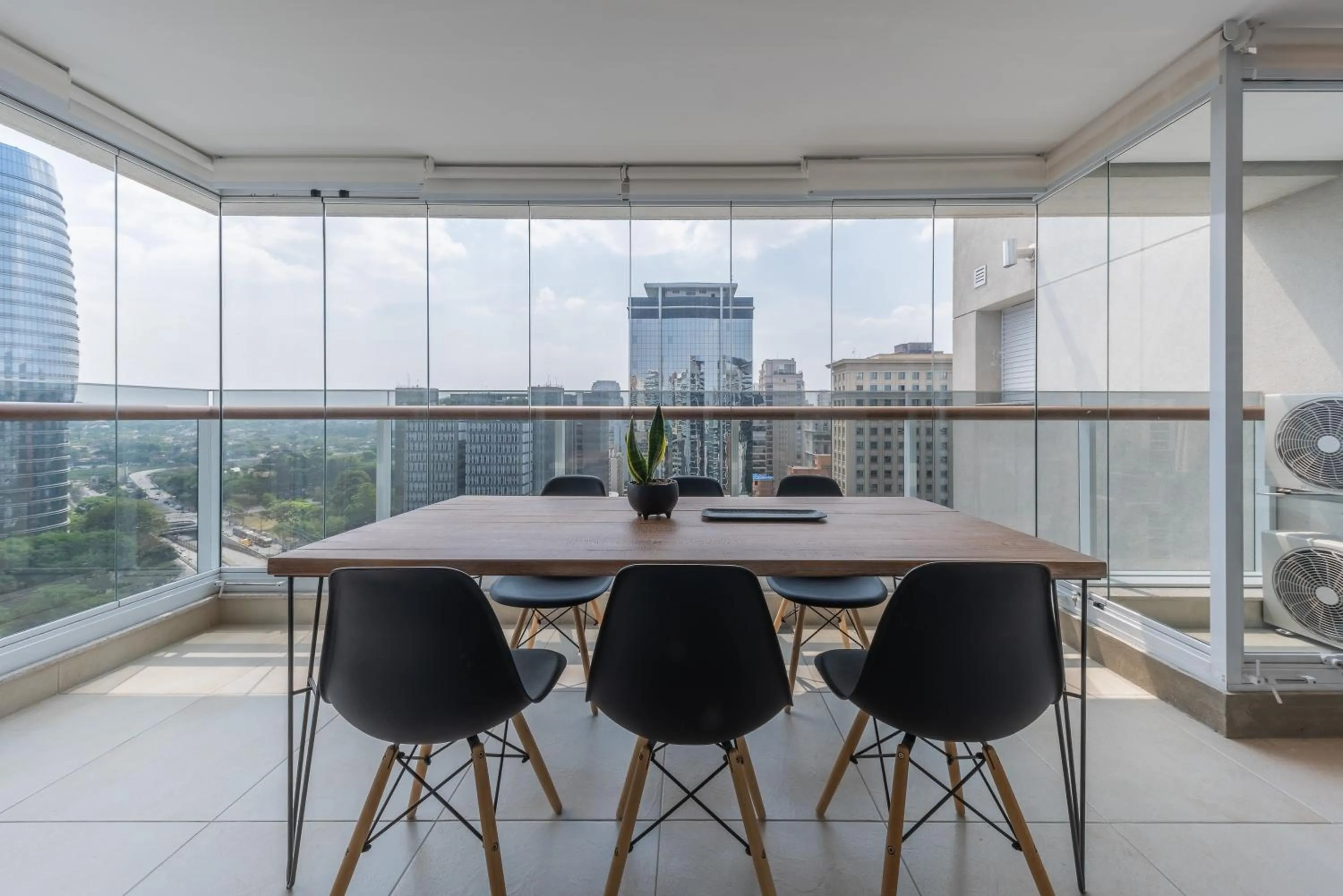 Balcony/Terrace in Charlie One Eleven Vila Olímpia