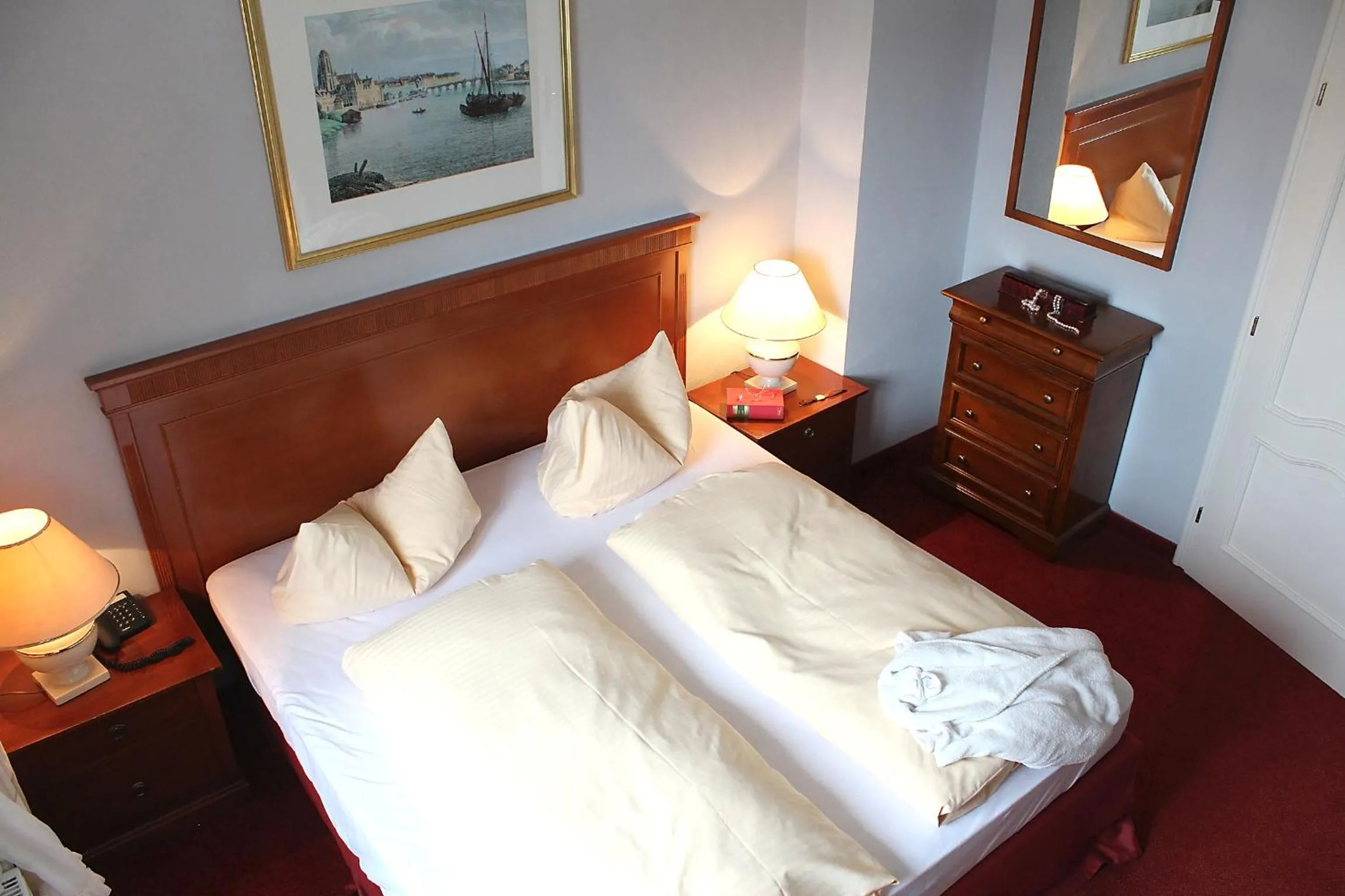 Bed in Parkhotel Fischer