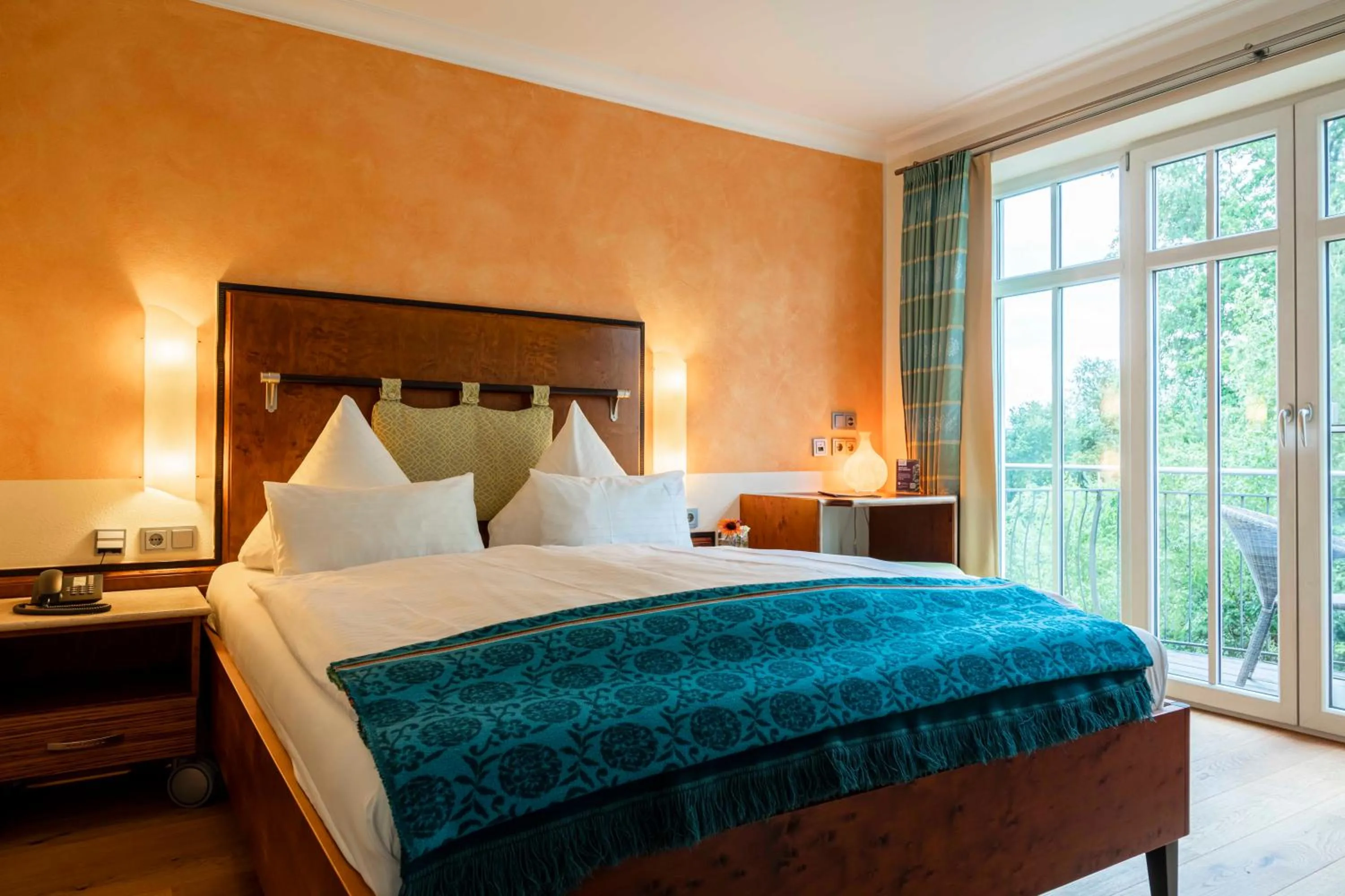 Bed in Spirit & SPA Birkenhof am Elfenhain