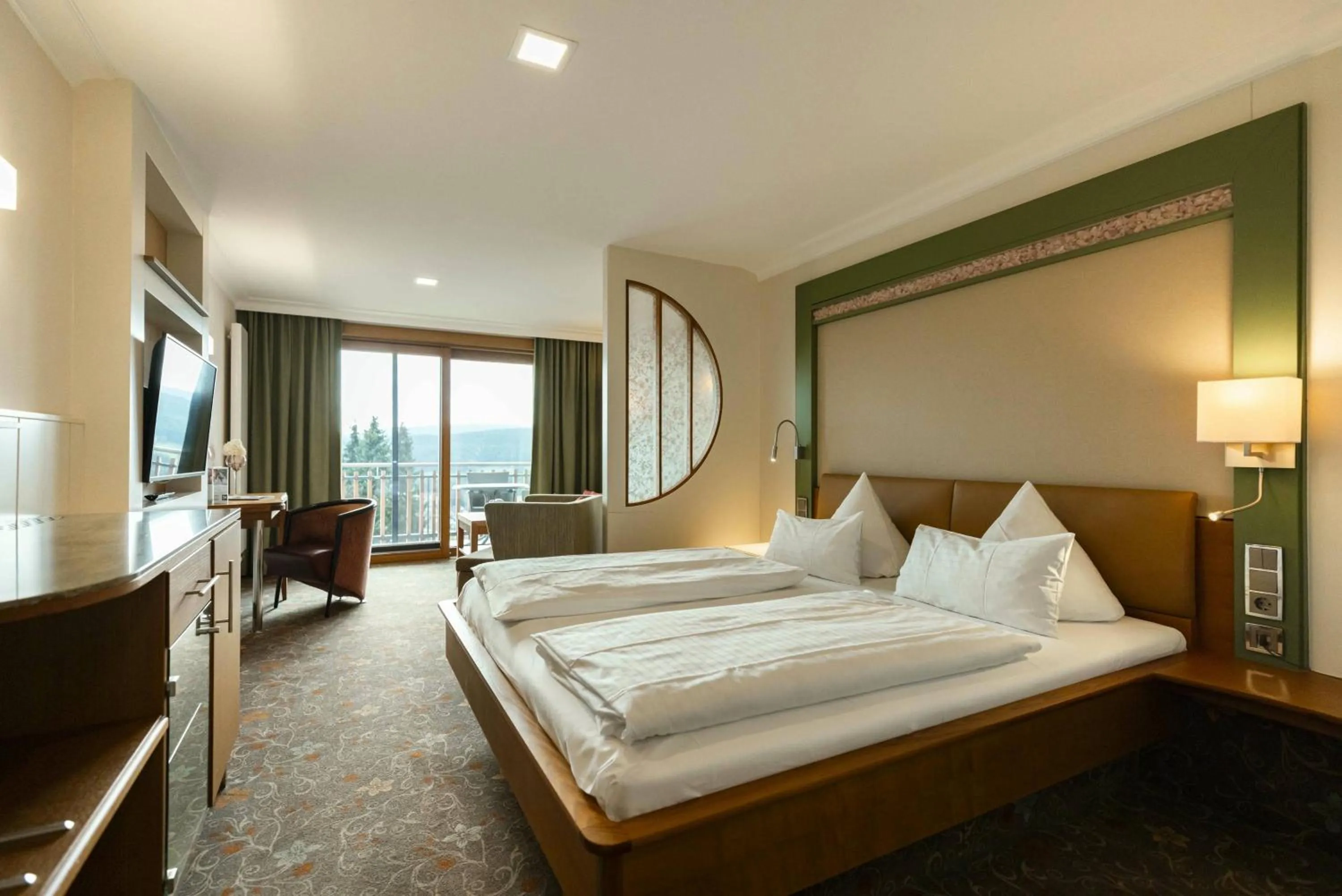 Bed in Spirit & SPA Birkenhof am Elfenhain