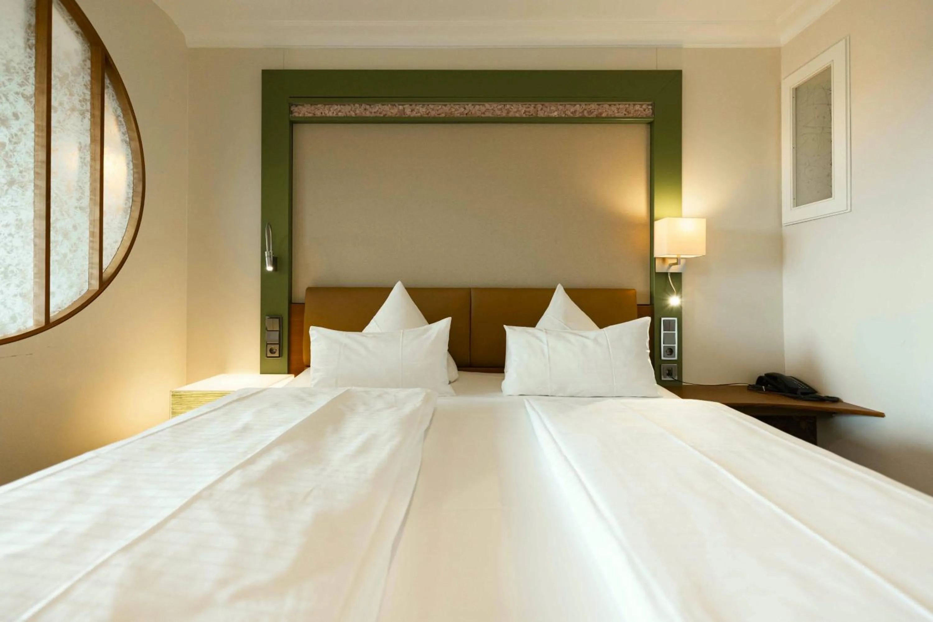 Bed in Spirit & SPA Birkenhof am Elfenhain