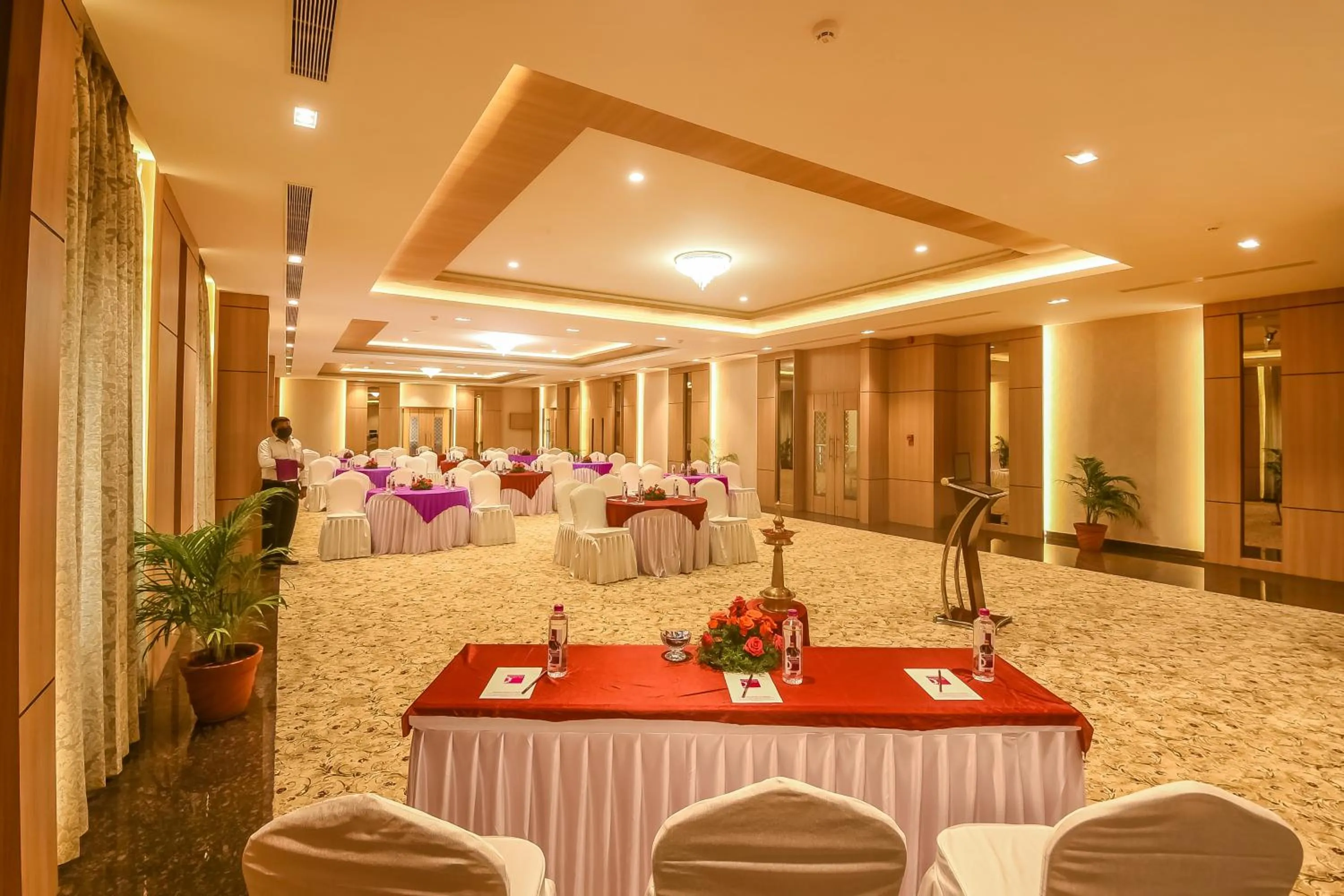 Banquet/Function facilities in Emerald Clarks Inn Suites