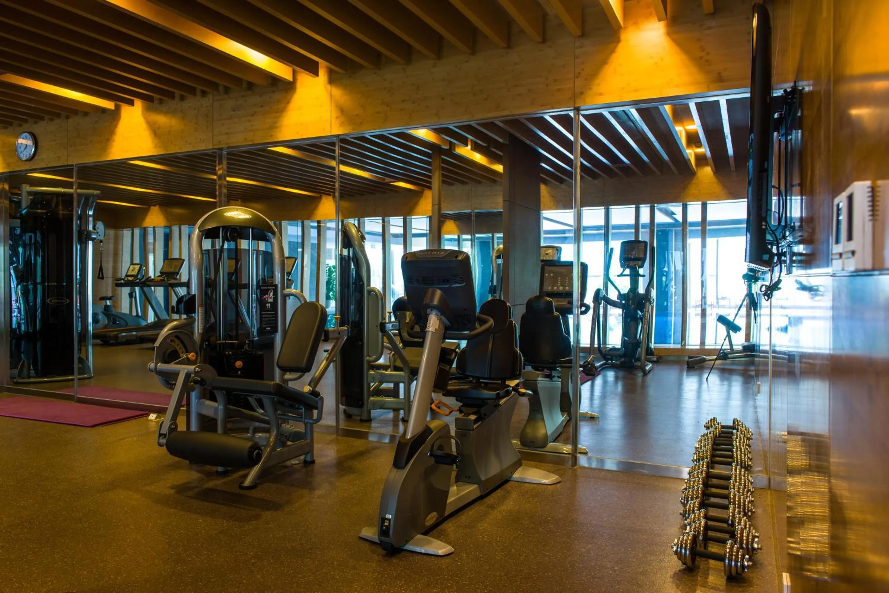 Fitness centre/facilities in Chengdu Joyhub Air Hotel