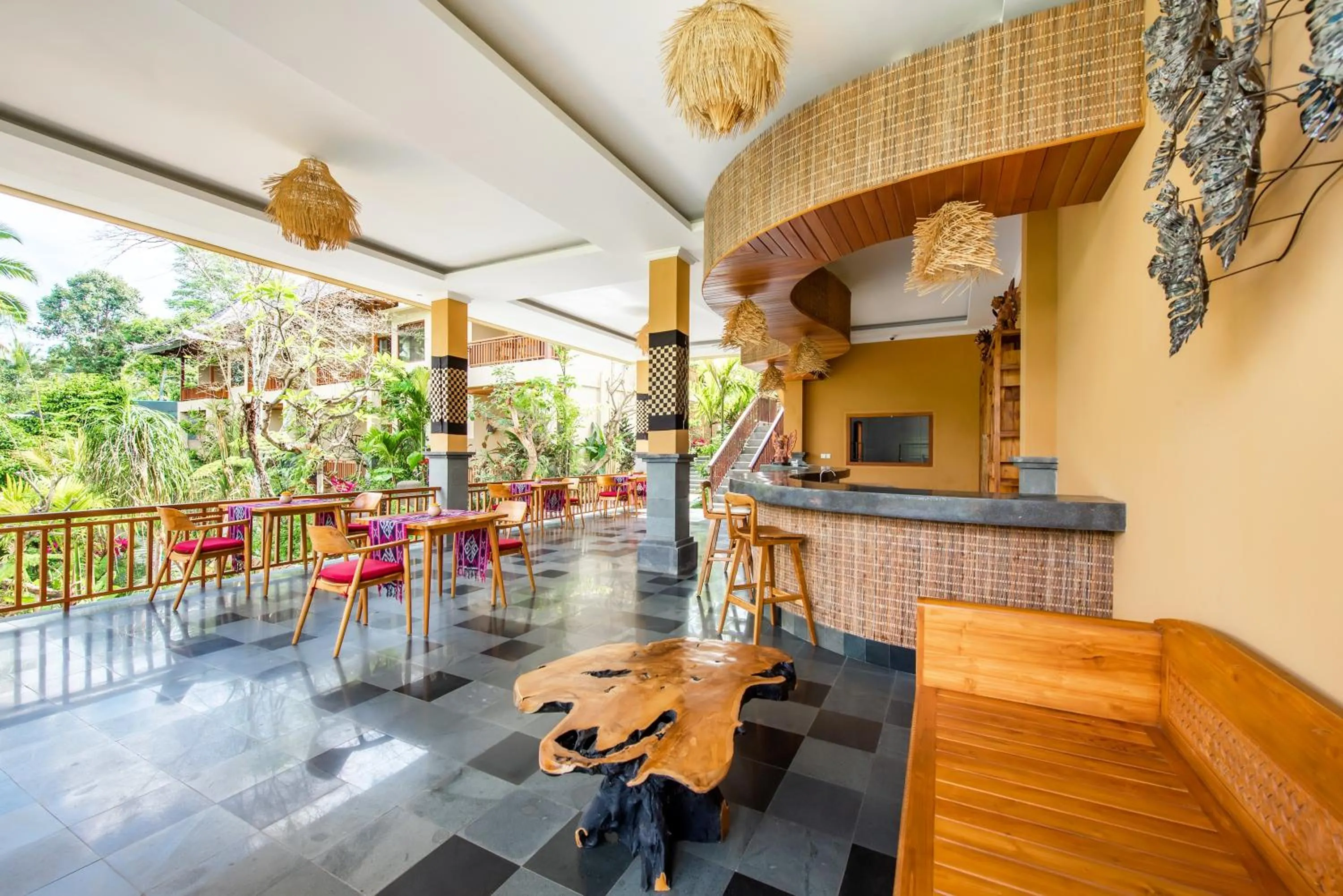 Restaurant/places to eat in GK Bali Resort
