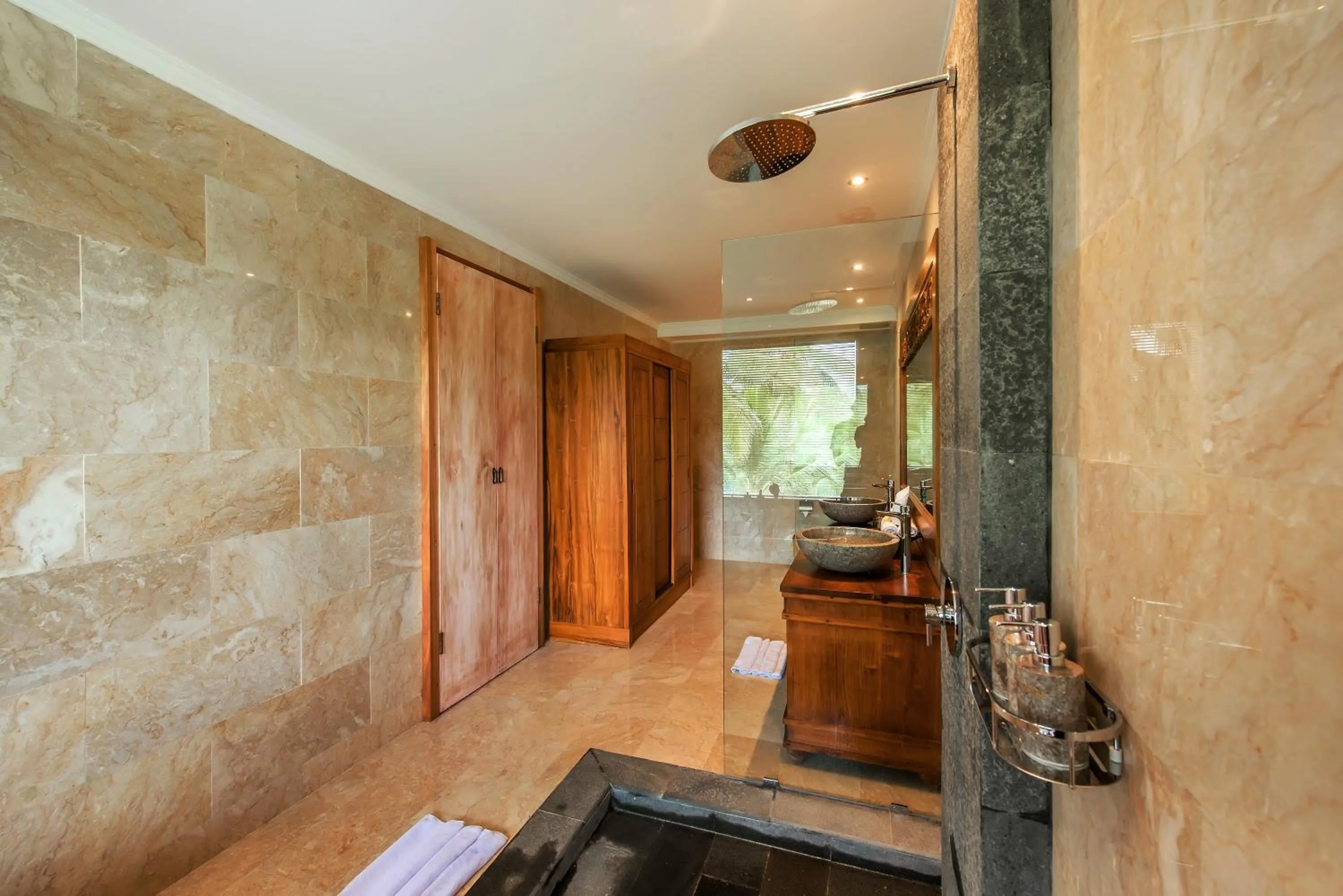 Bathroom in GK Bali Resort