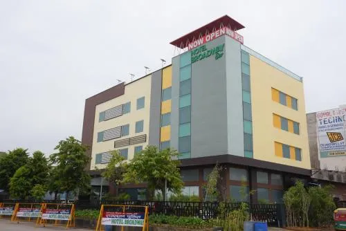 Broadway Inn