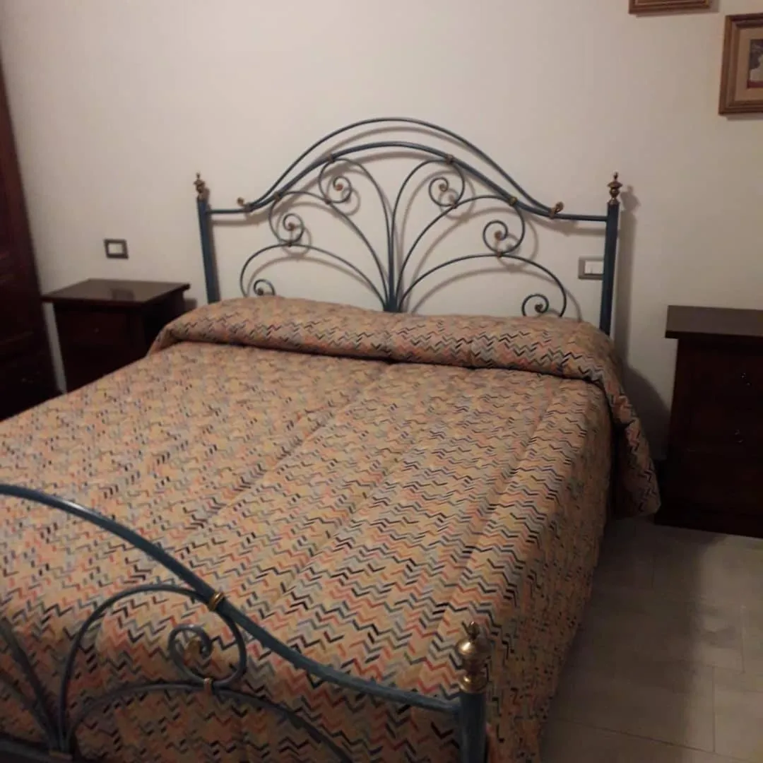 Bed in B&B Let&Lat