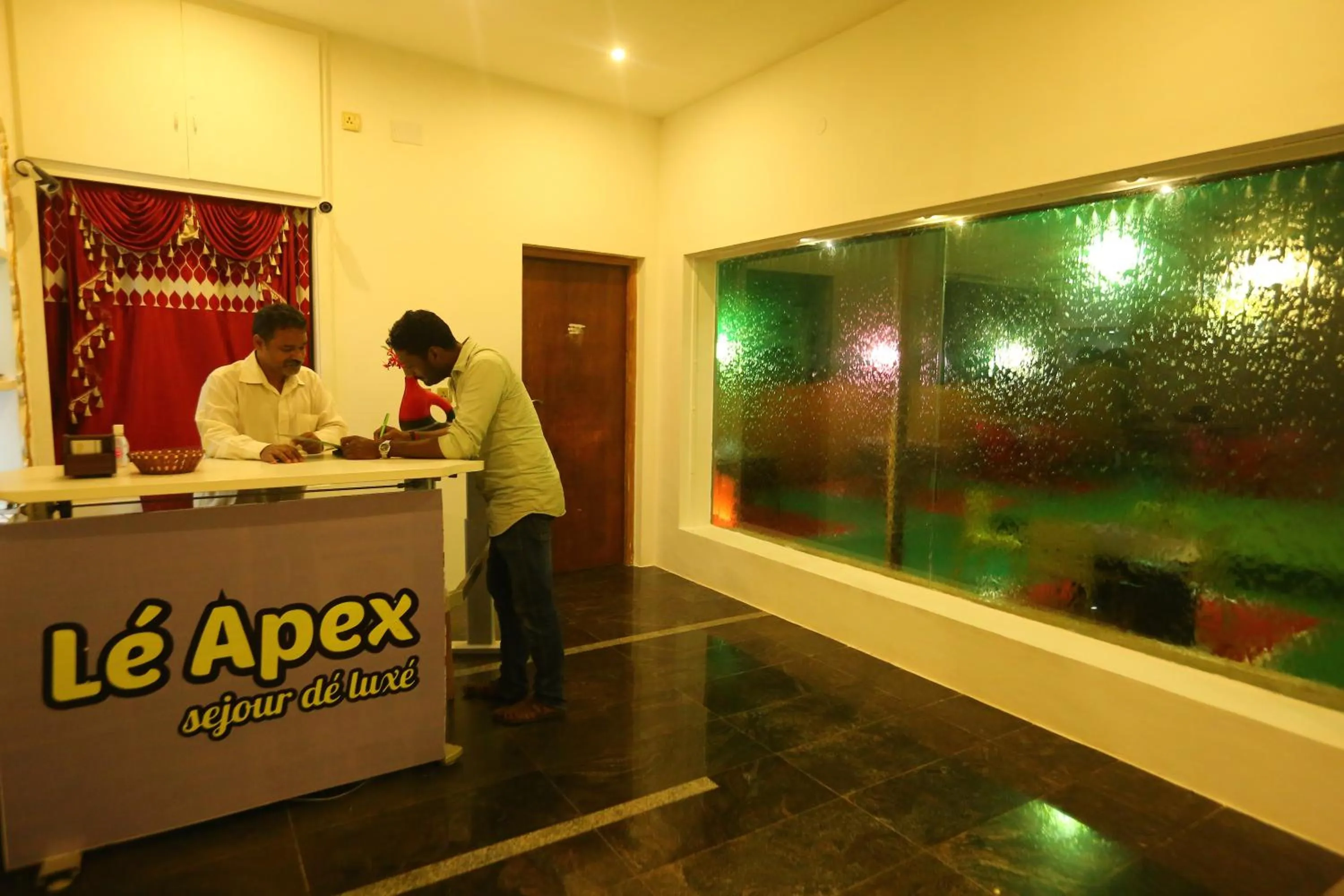 Le Apex Guest House