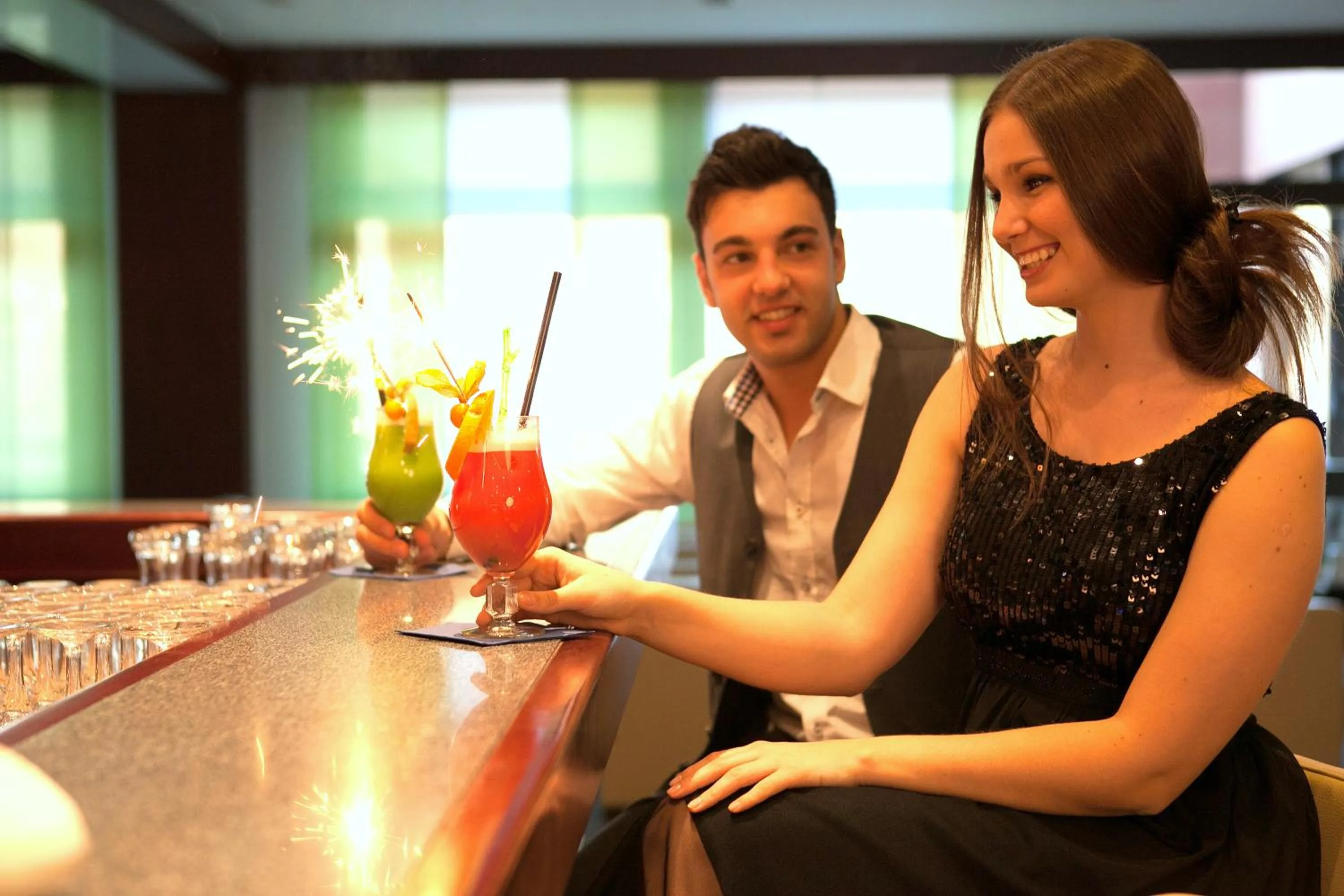 People in Hotel an der Therme