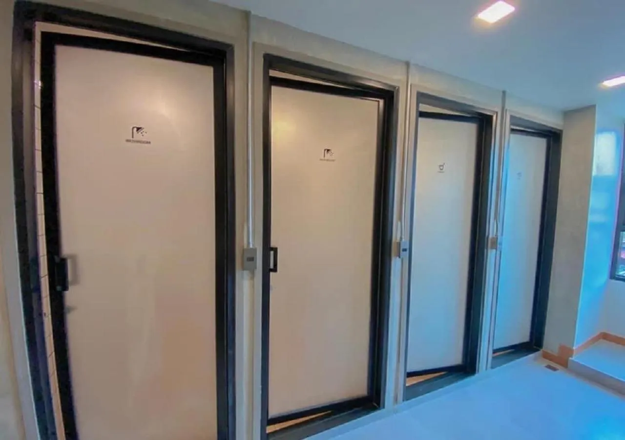 Bathroom, Bed in Little One