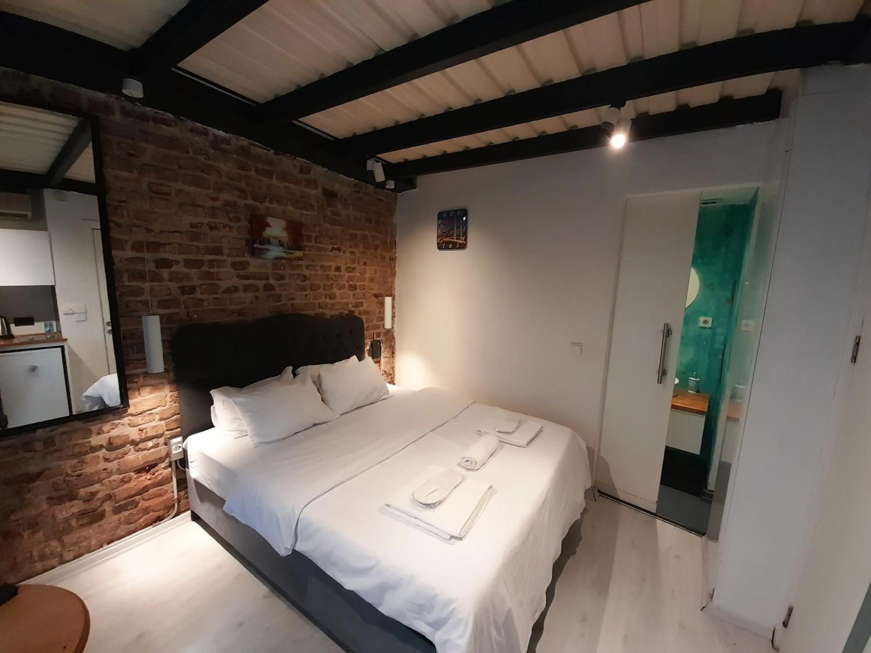 Bed in Taxim No18 Boutique Hotel