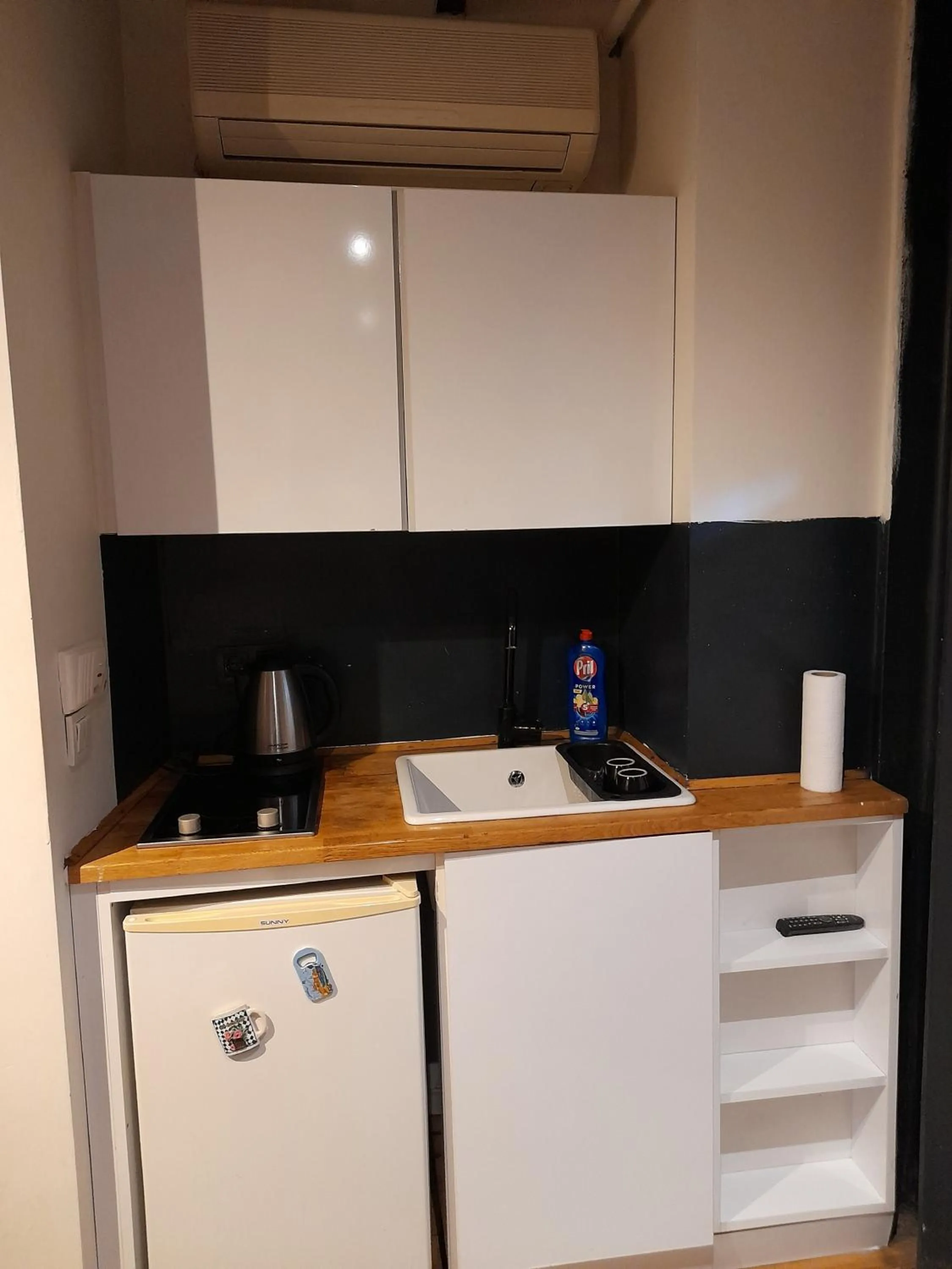 Kitchen or kitchenette in Taxim No18 Boutique Hotel