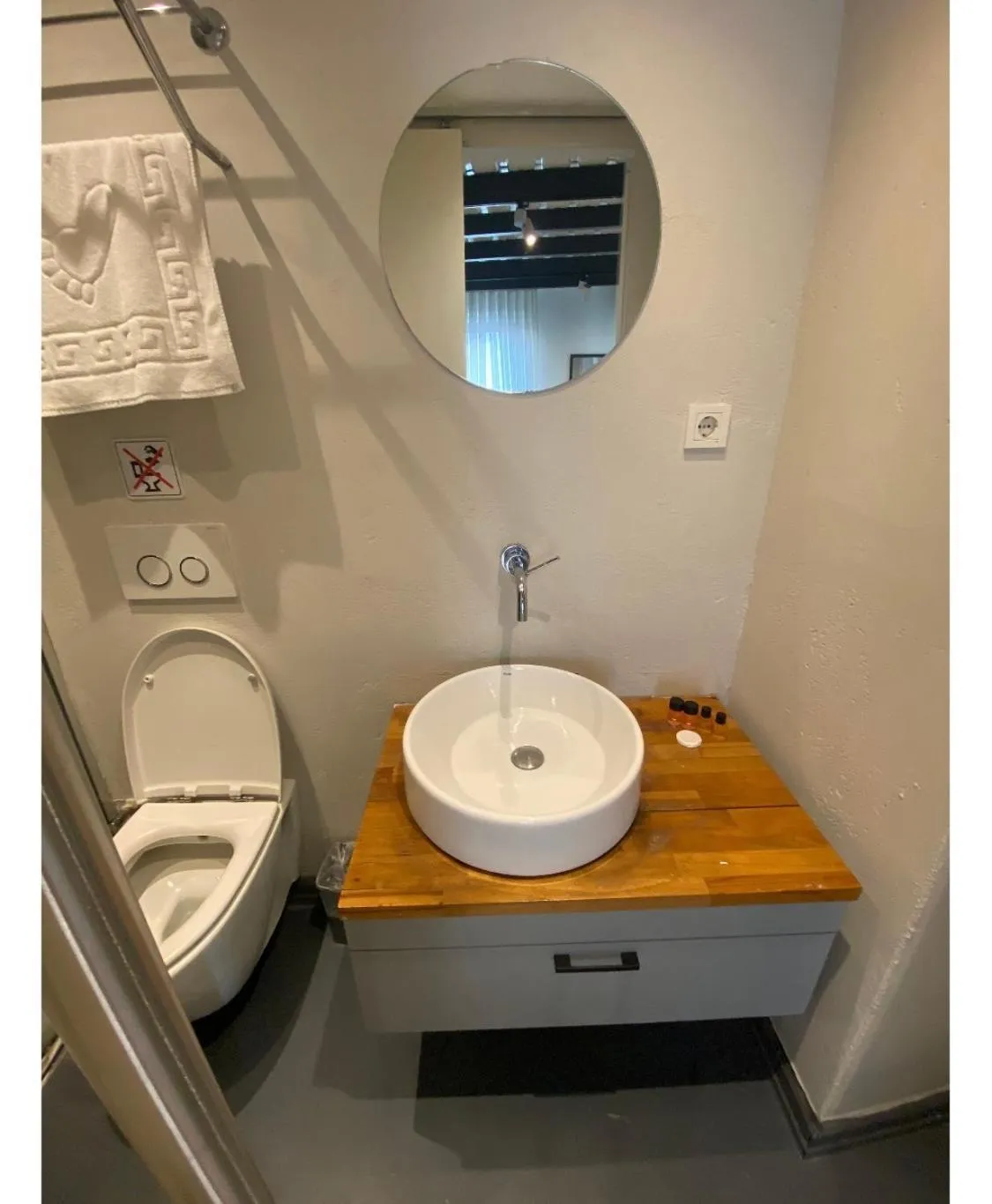 Toilet in Taxim No18 Boutique Hotel