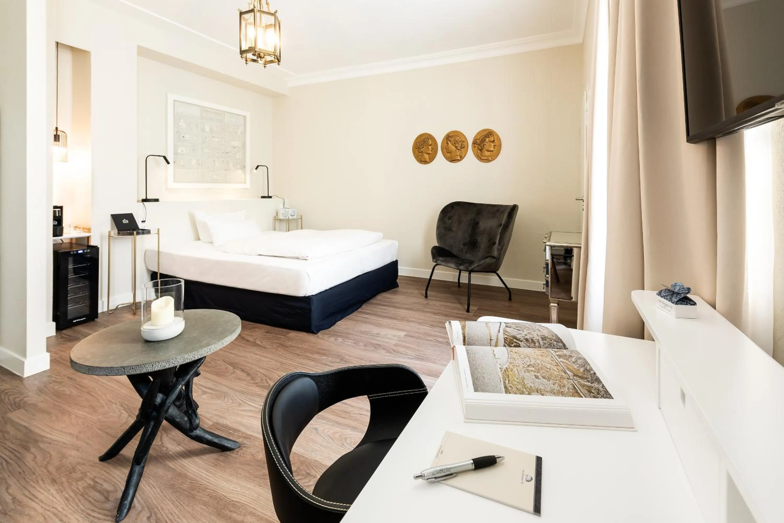 Bed in Hotel Würzburger Hof ****