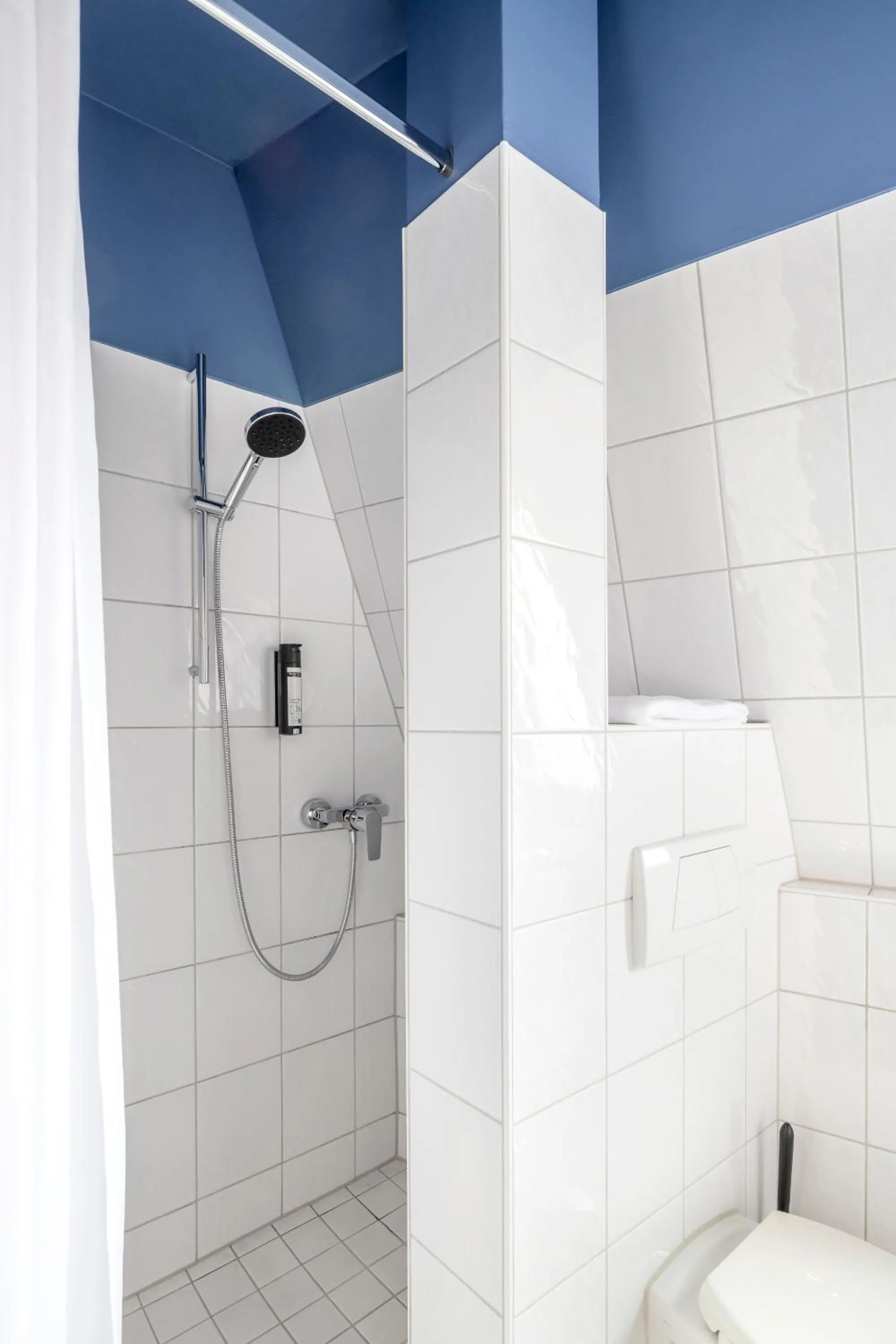 Shower in Hotel Würzburger Hof ****