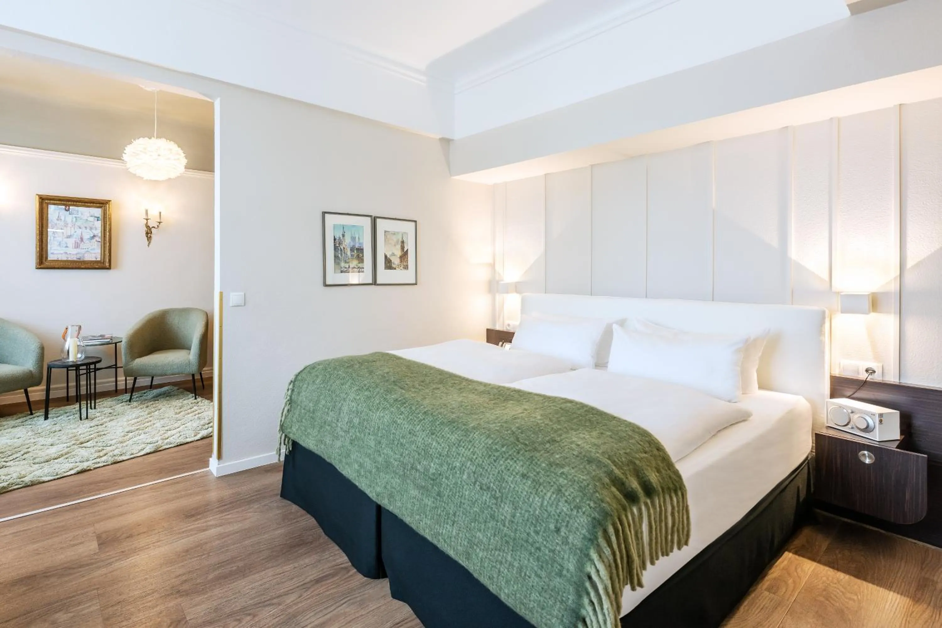 Bed in Hotel Würzburger Hof ****