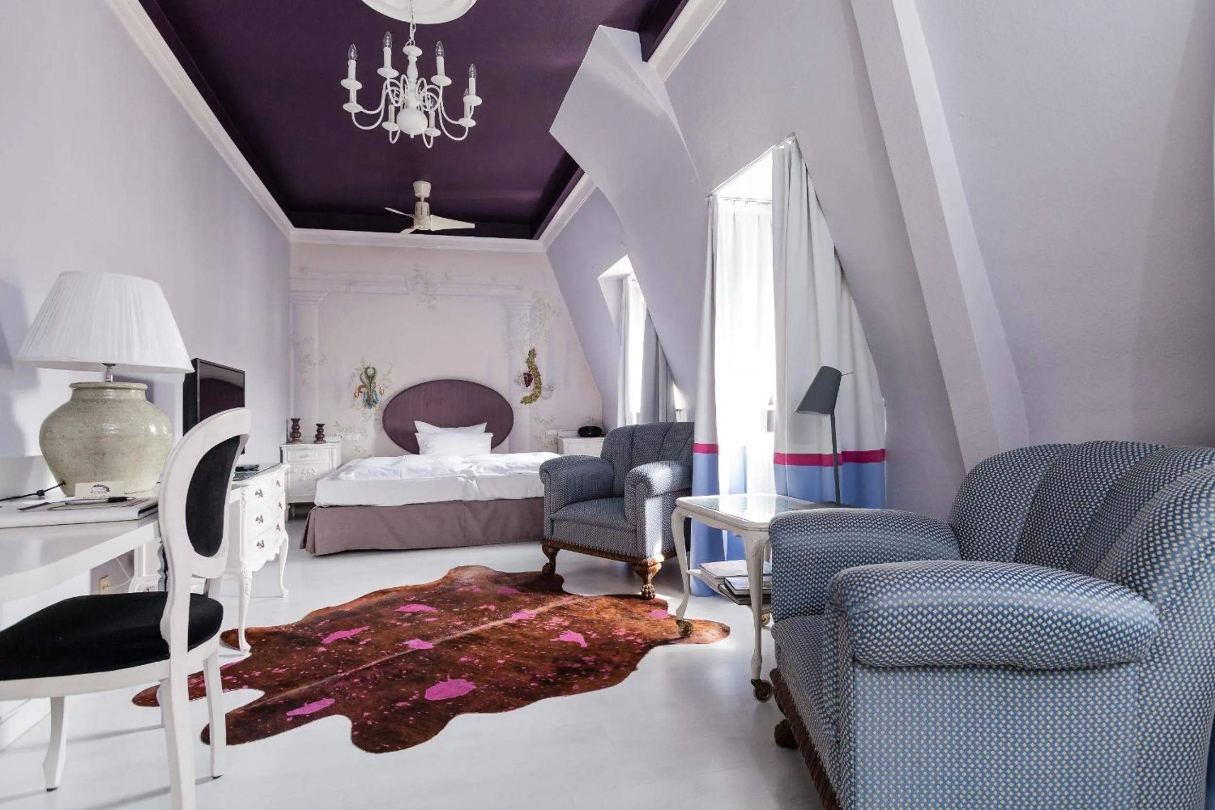 Bed in Hotel Würzburger Hof ****