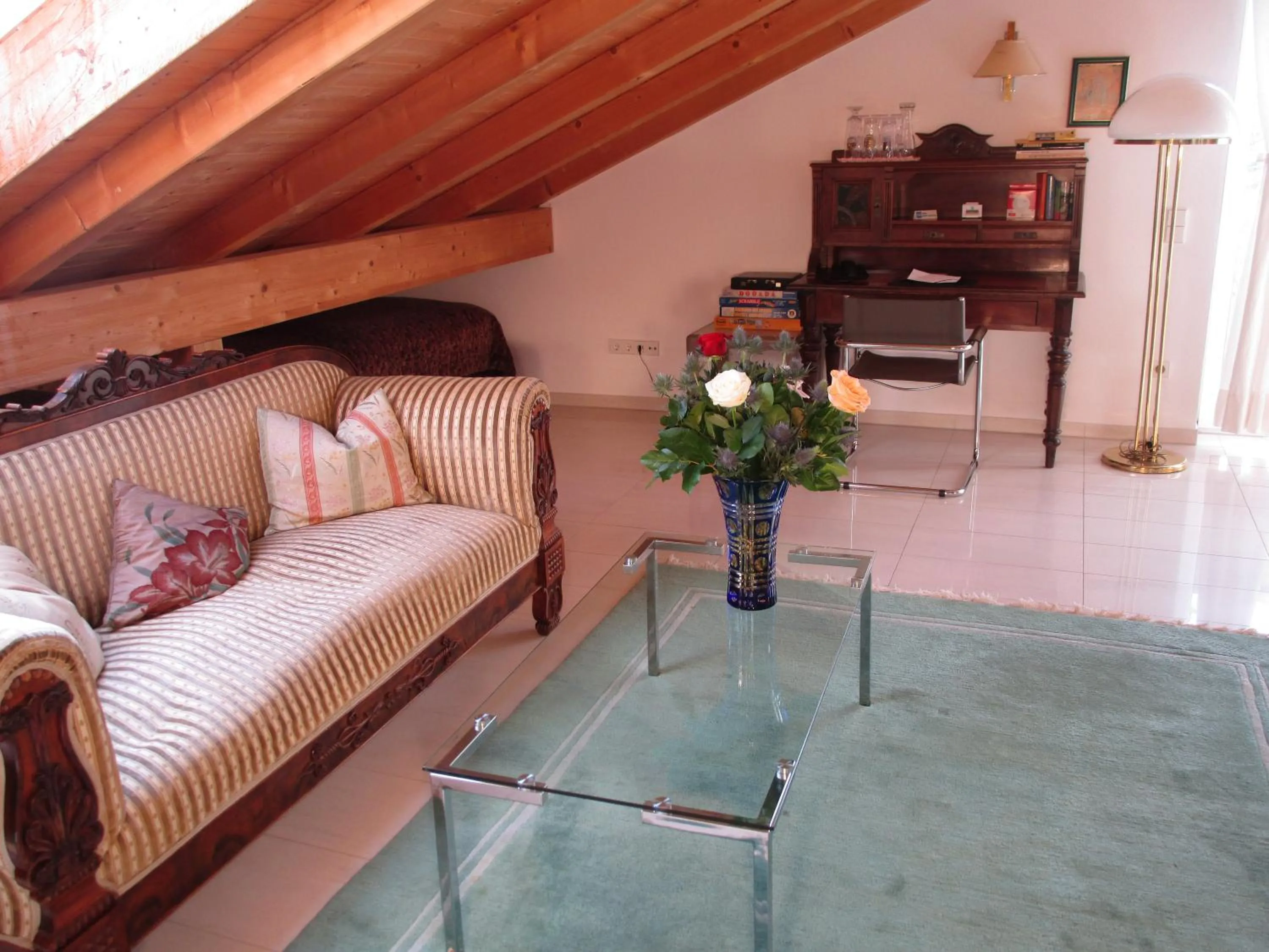 Day in Chalet Valley