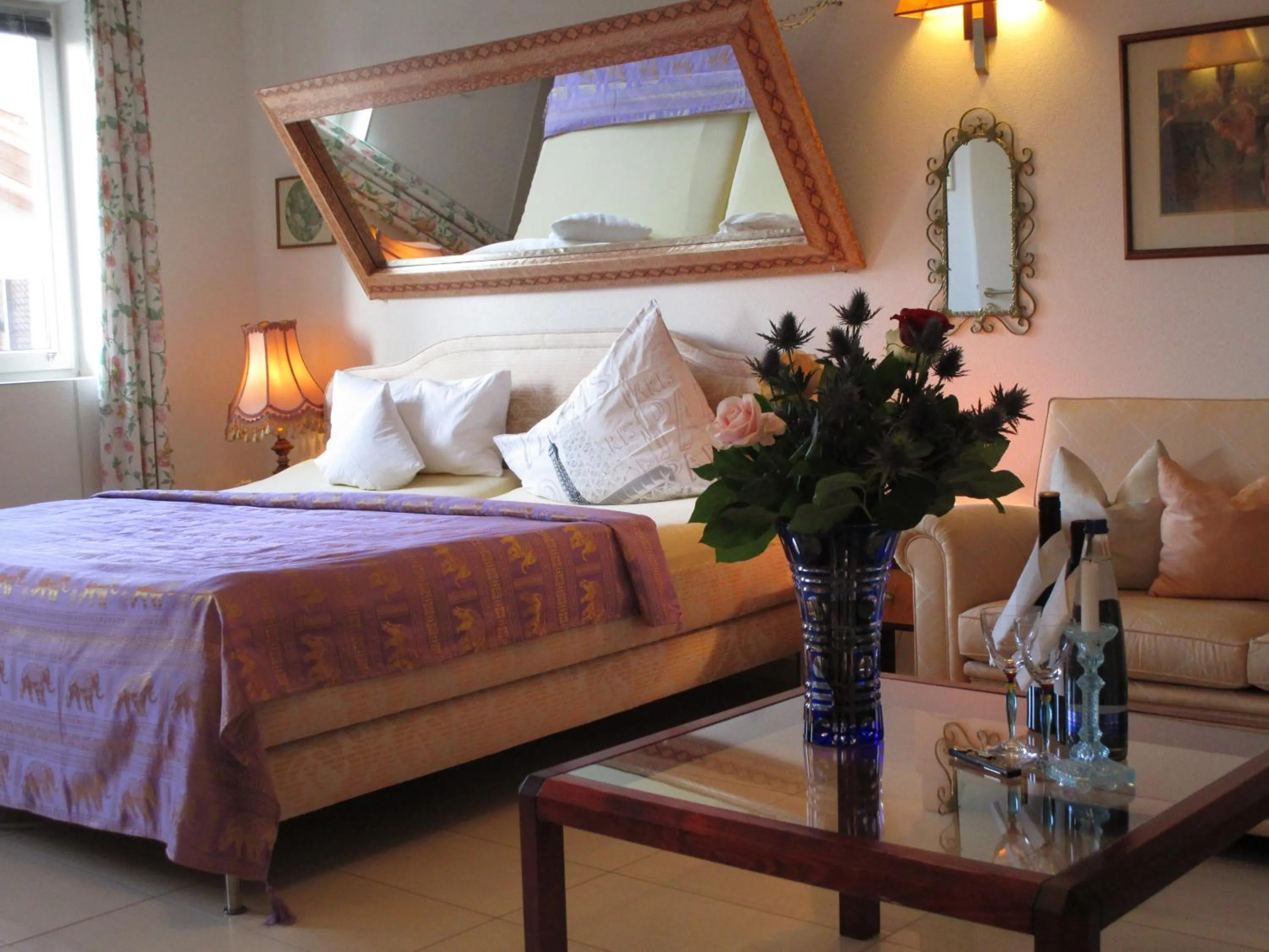 Day, Bed in Chalet Valley