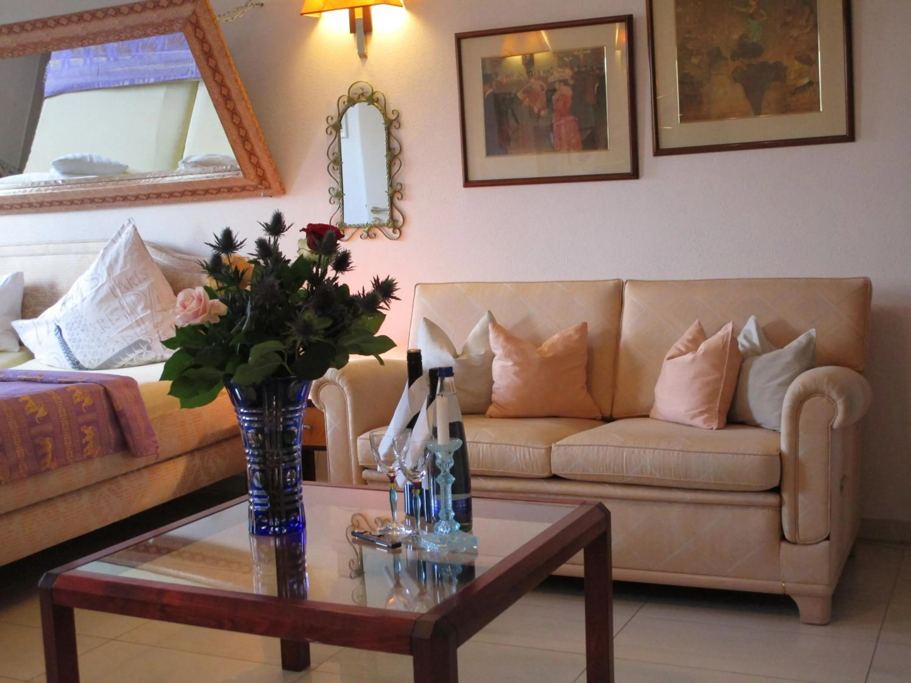 Photo of the whole room in Chalet Valley