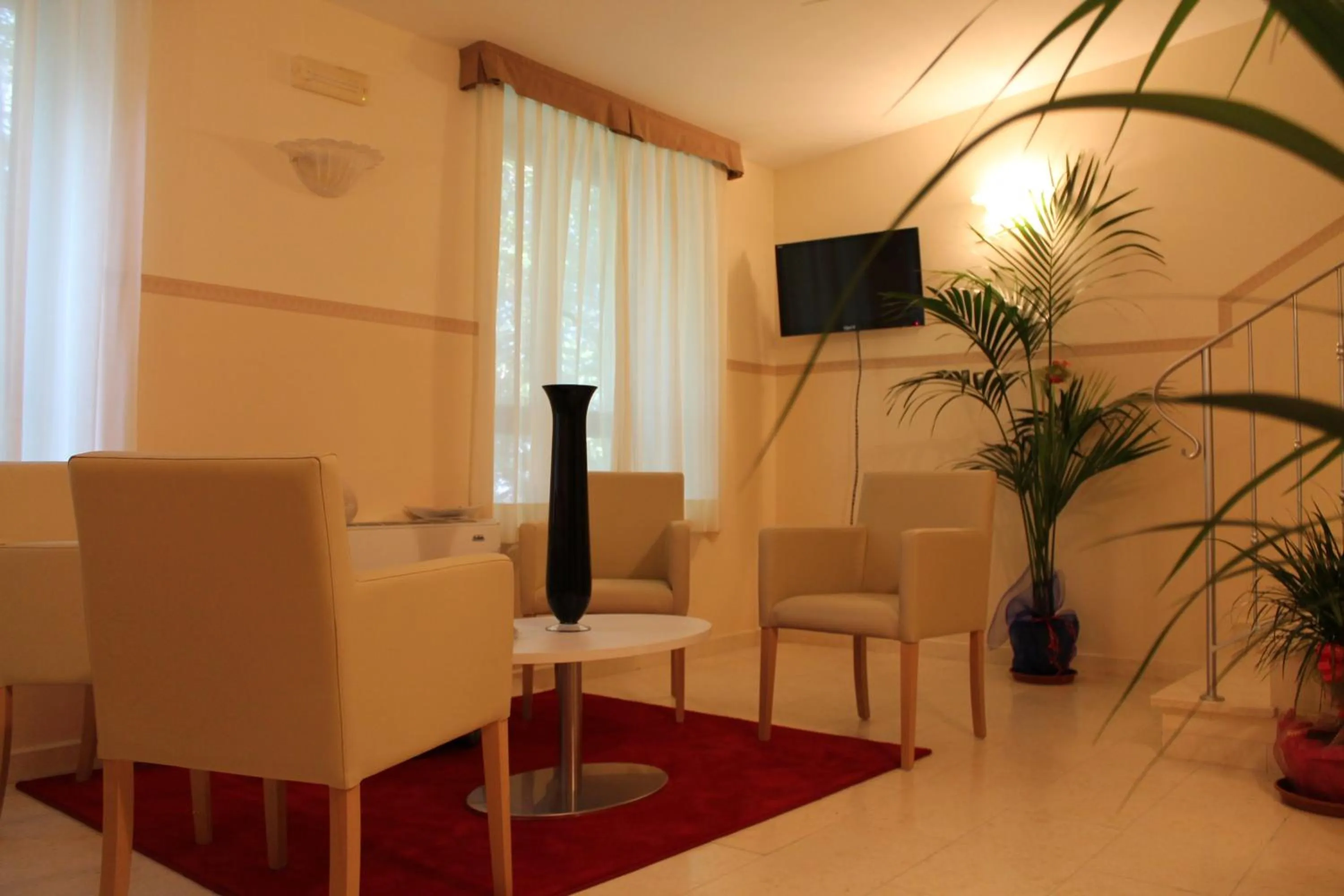 Communal lounge/ TV room in Hotel Ristorante Mariano