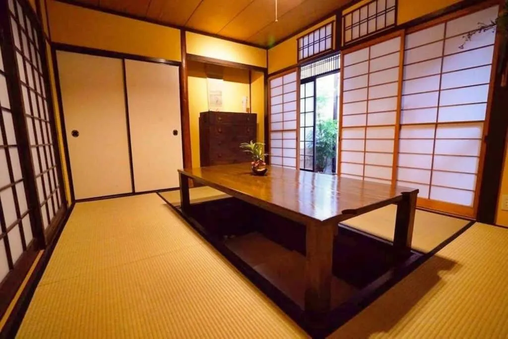 Two-Bedroom House in Ojizo-ya