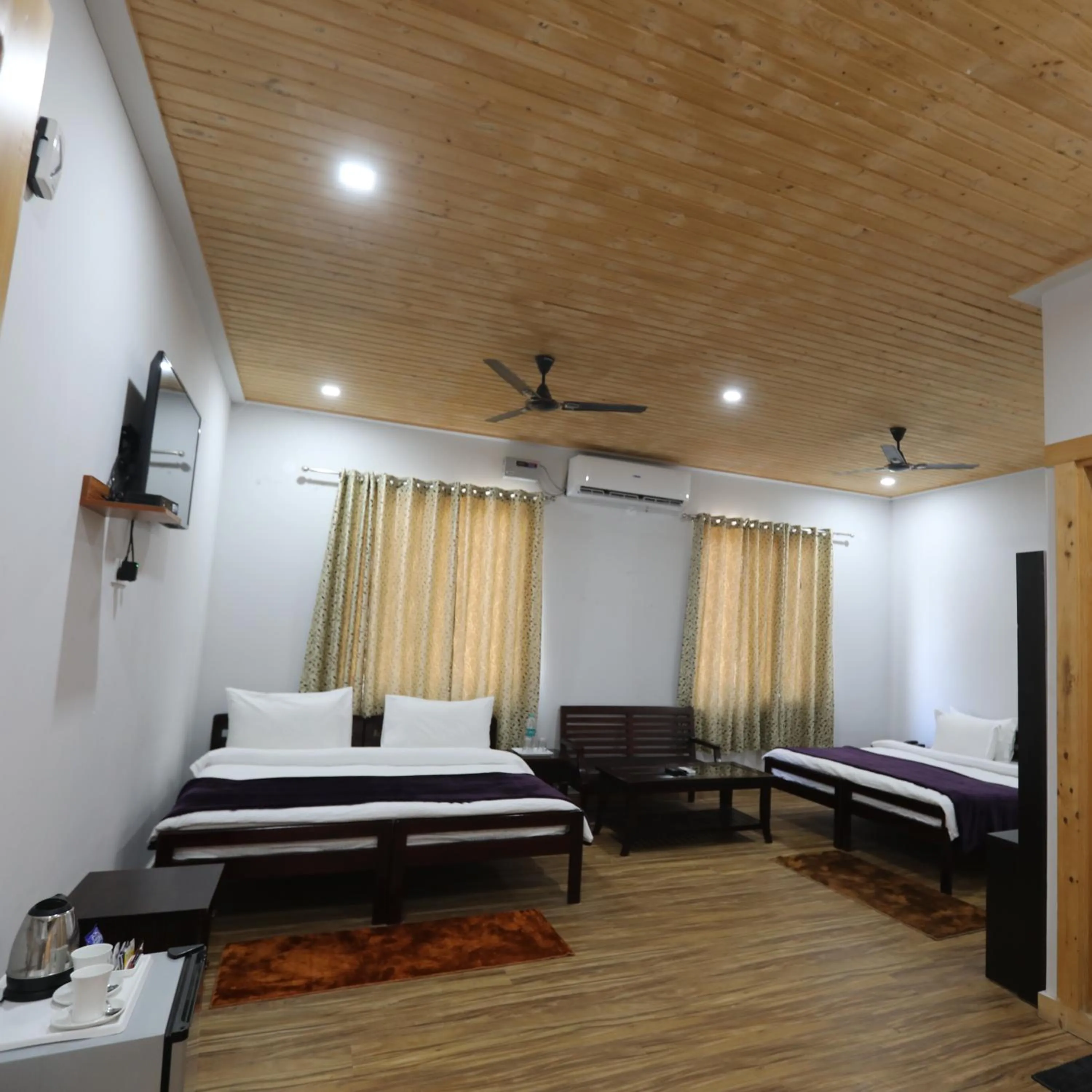 Bedroom, Bed in Le ROI Floating Huts & Eco Rooms Tehri