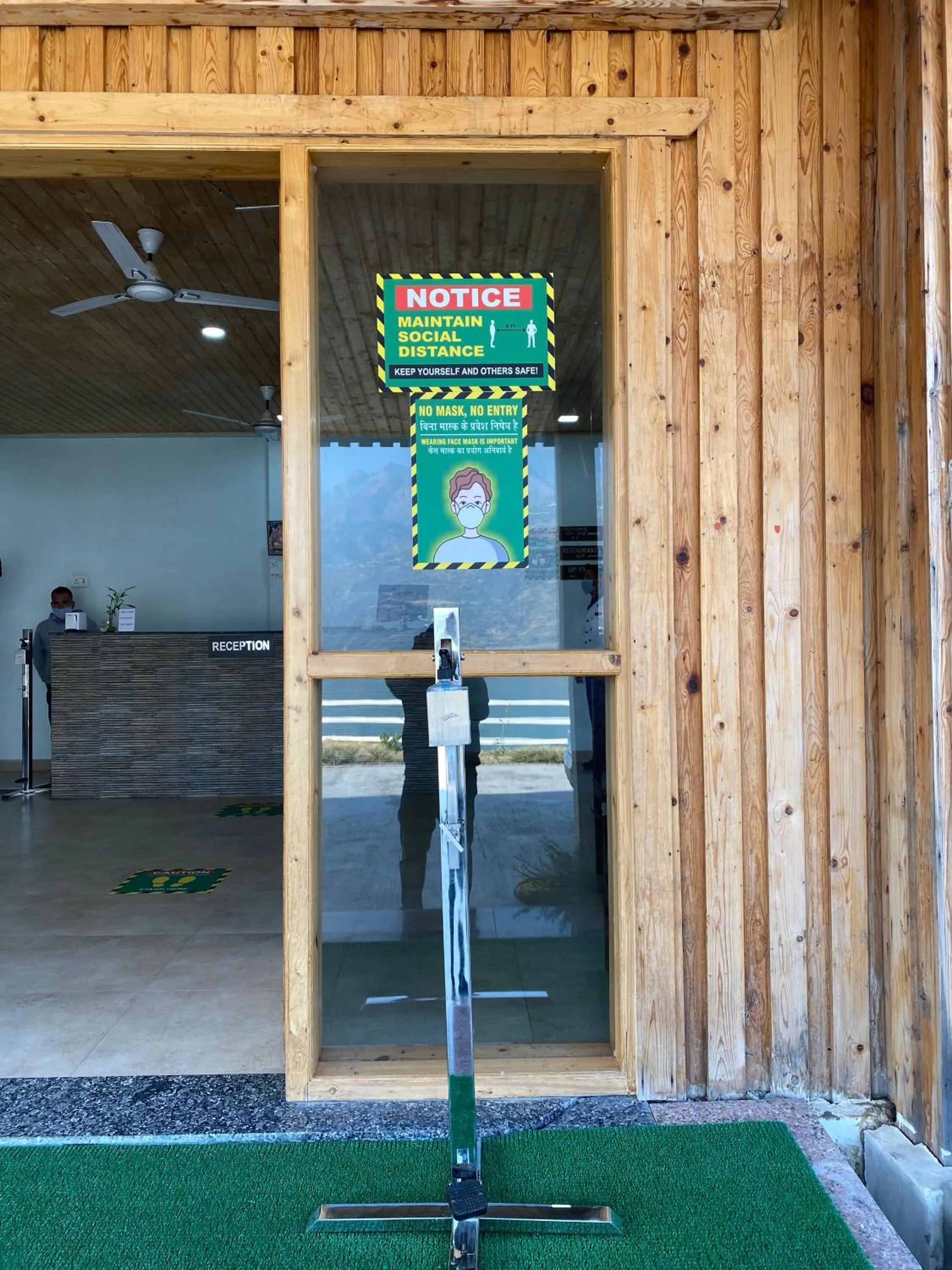 Property logo or sign in Le ROI Floating Huts & Eco Rooms Tehri